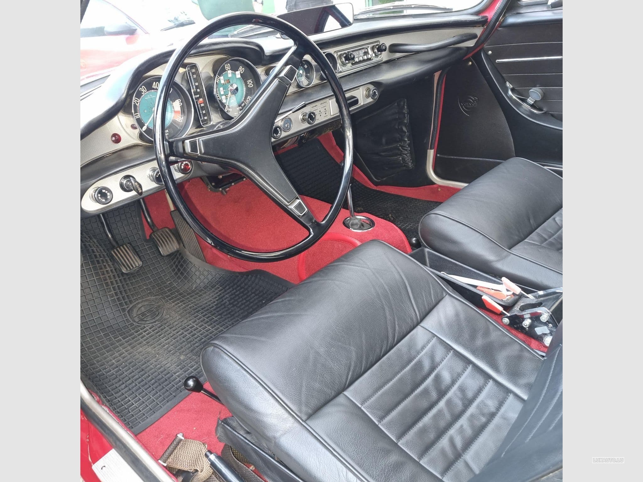 Volvo P1800 (1968) - Photo 4