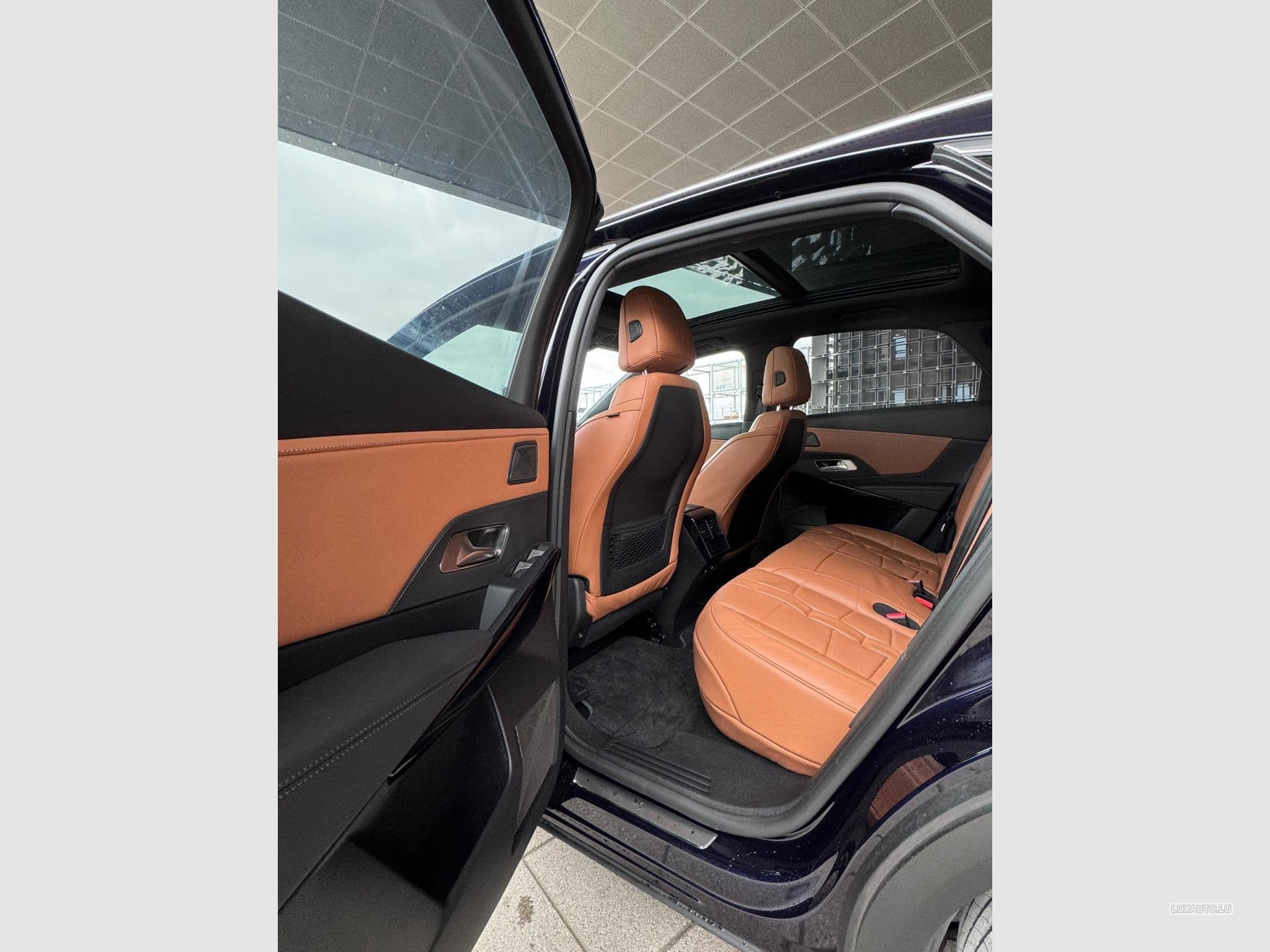 DS Automobiles DS7 E-TENSE 4x4 300ch Grand Chic Opera - Toit Ouvrant (2020) - Photo 10