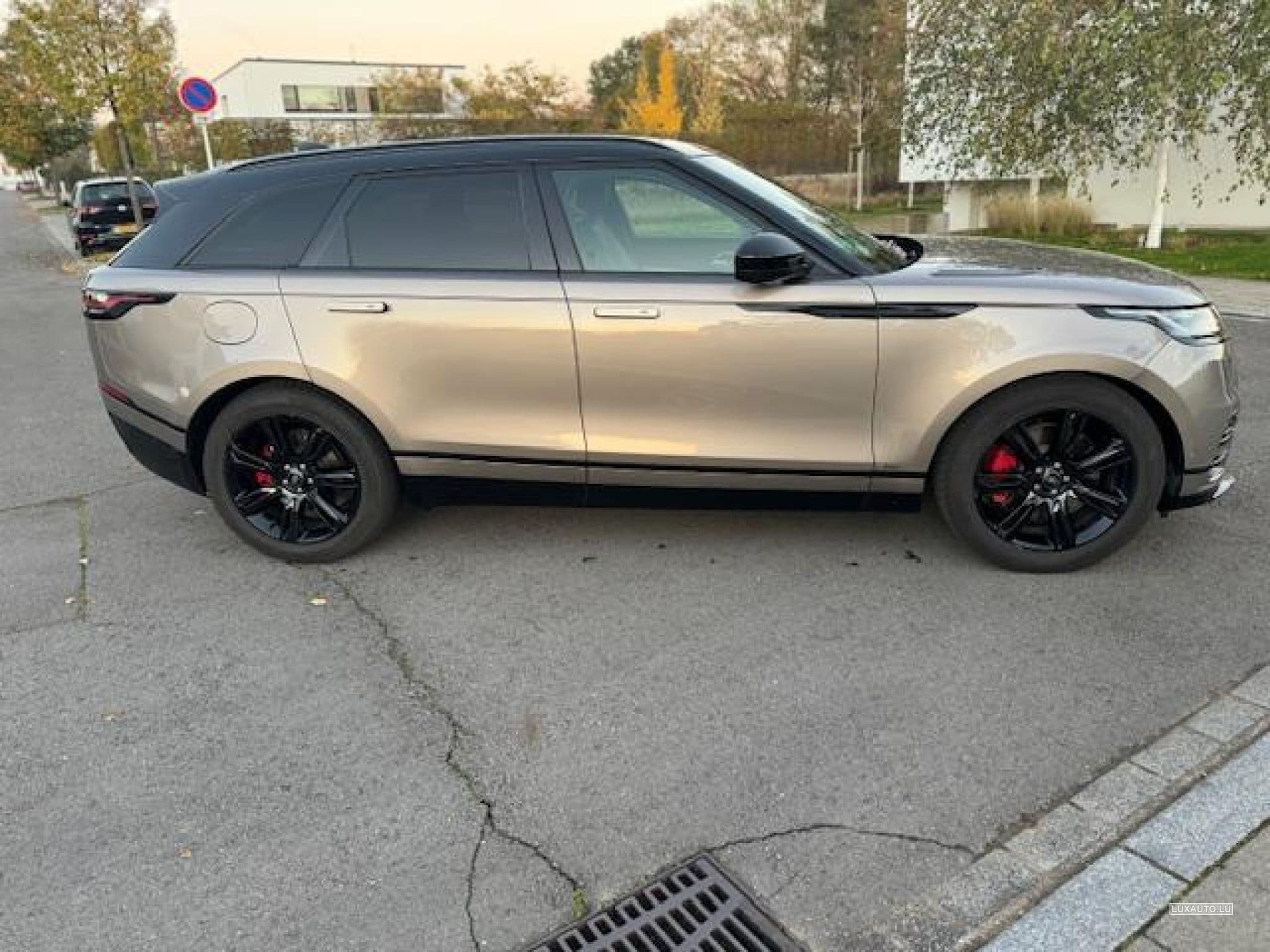 Land-Rover Range Rover Velar R-Dynamic (2021) - Photo 2