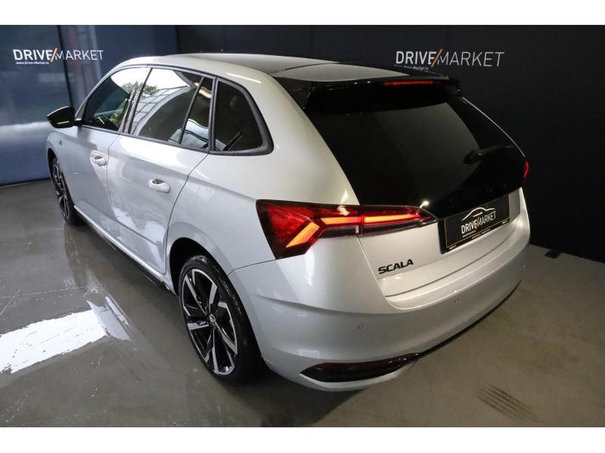 Skoda Scala Monte Carlo (2024) - Photo 9