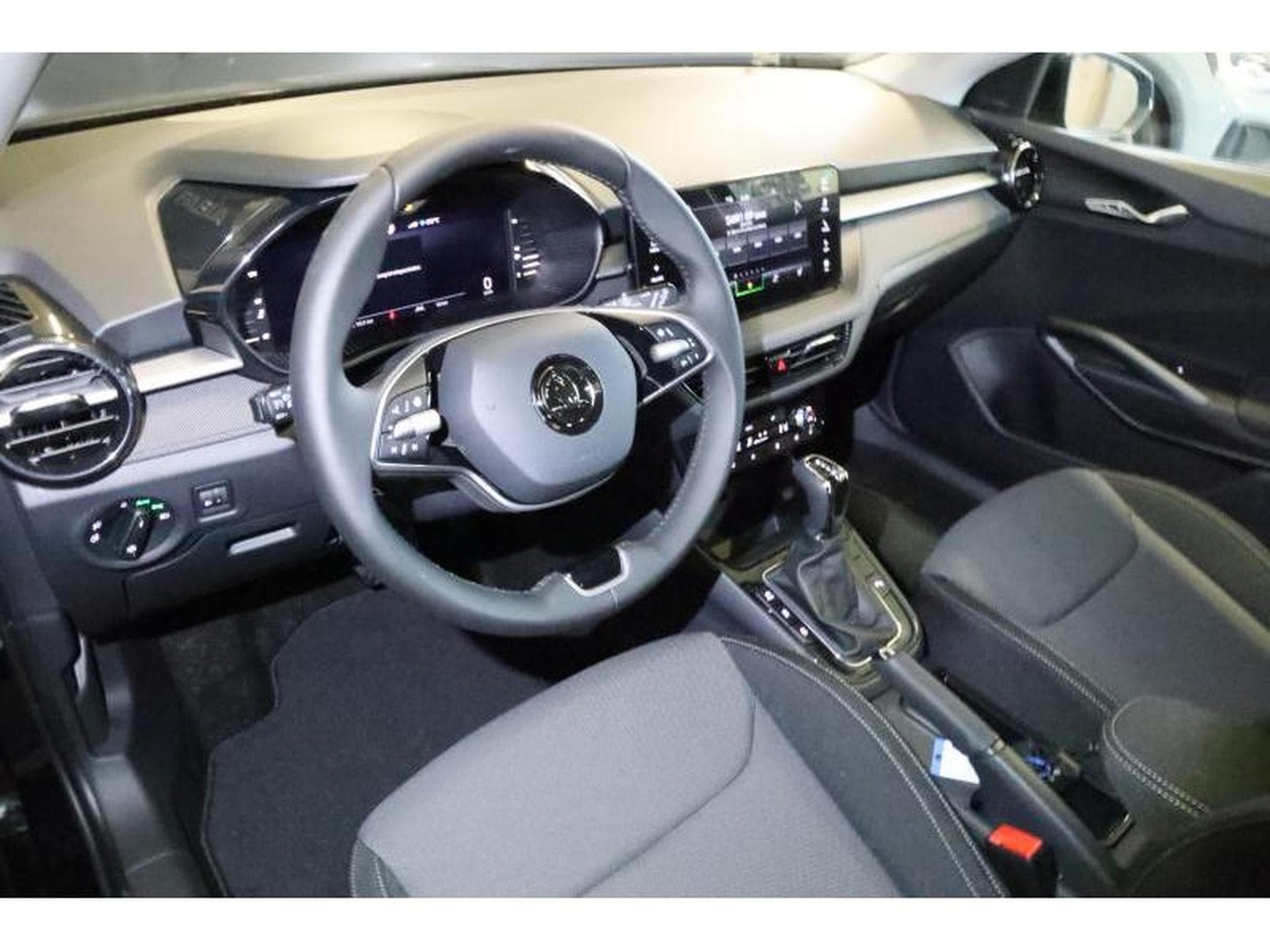Skoda Fabia Selection (2024) - Photo 15