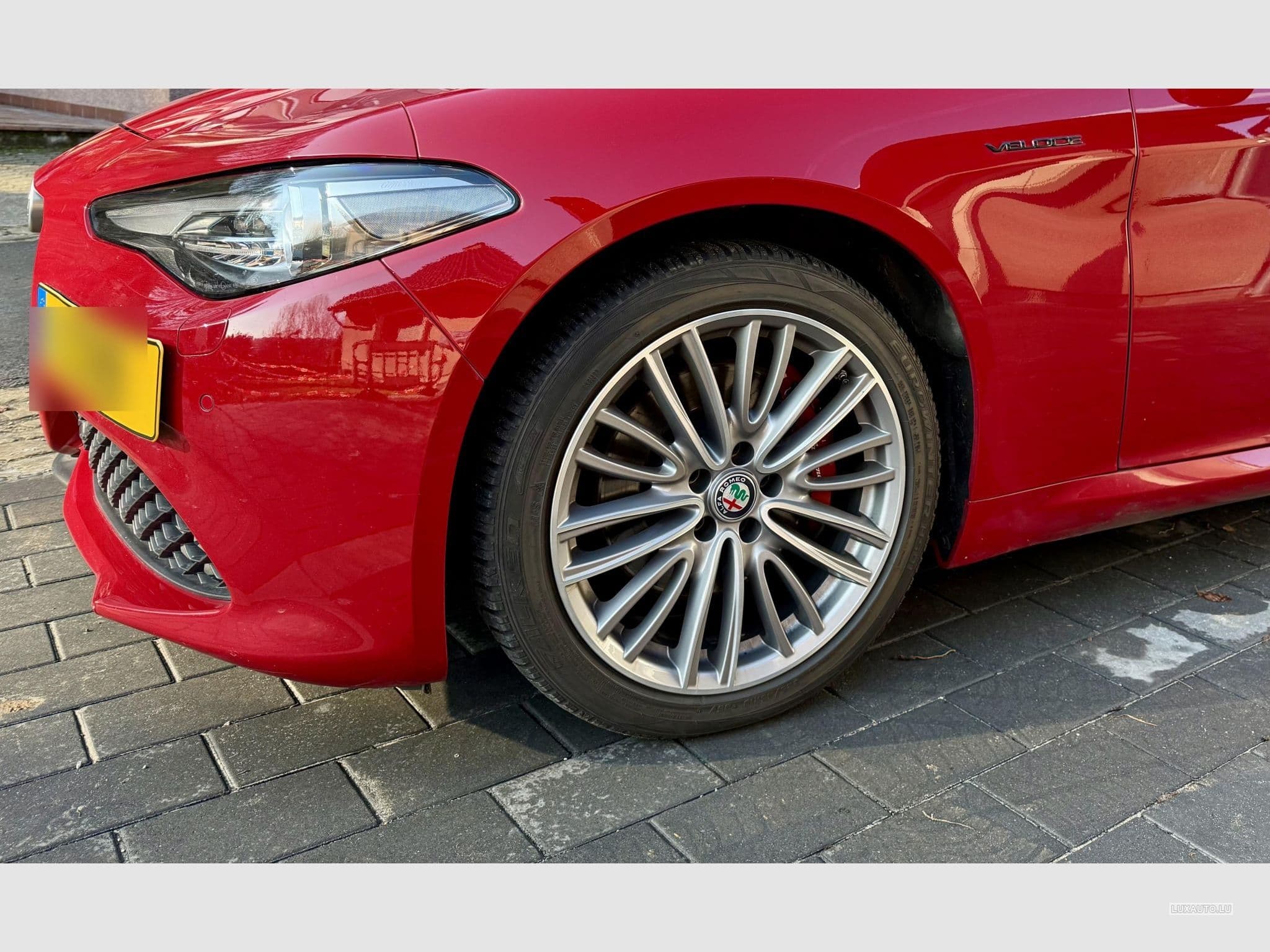 Alfa-Romeo Giulia Q4 Veloce 2.0 Turbo (2021) - Photo 5