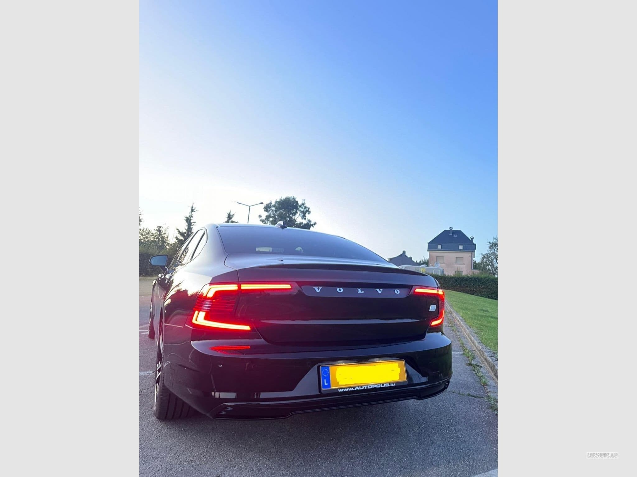 Volvo S90 T8    R-design (2021) - Photo 2