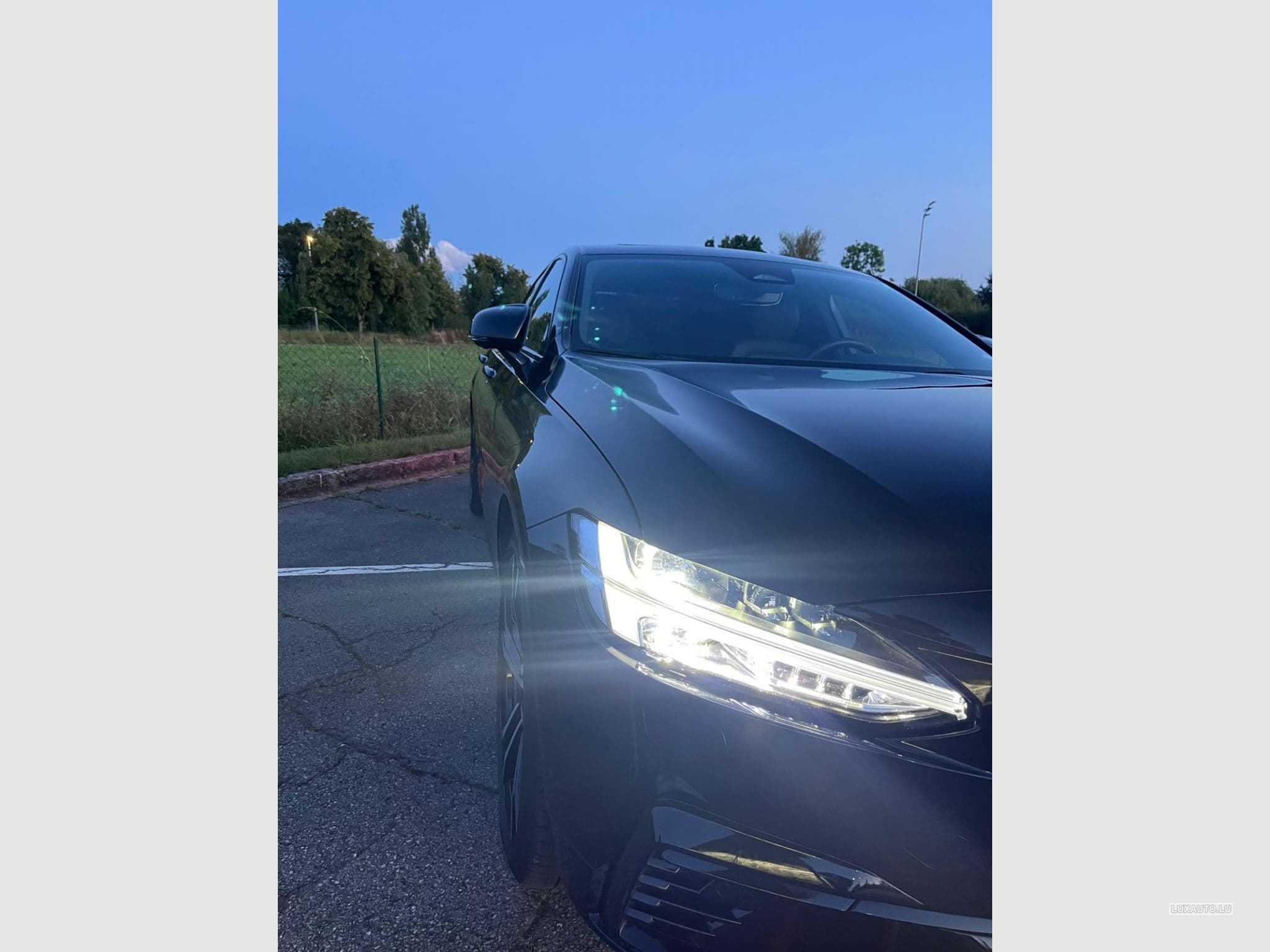Volvo S90 T8    R-design (2021) - Photo 3