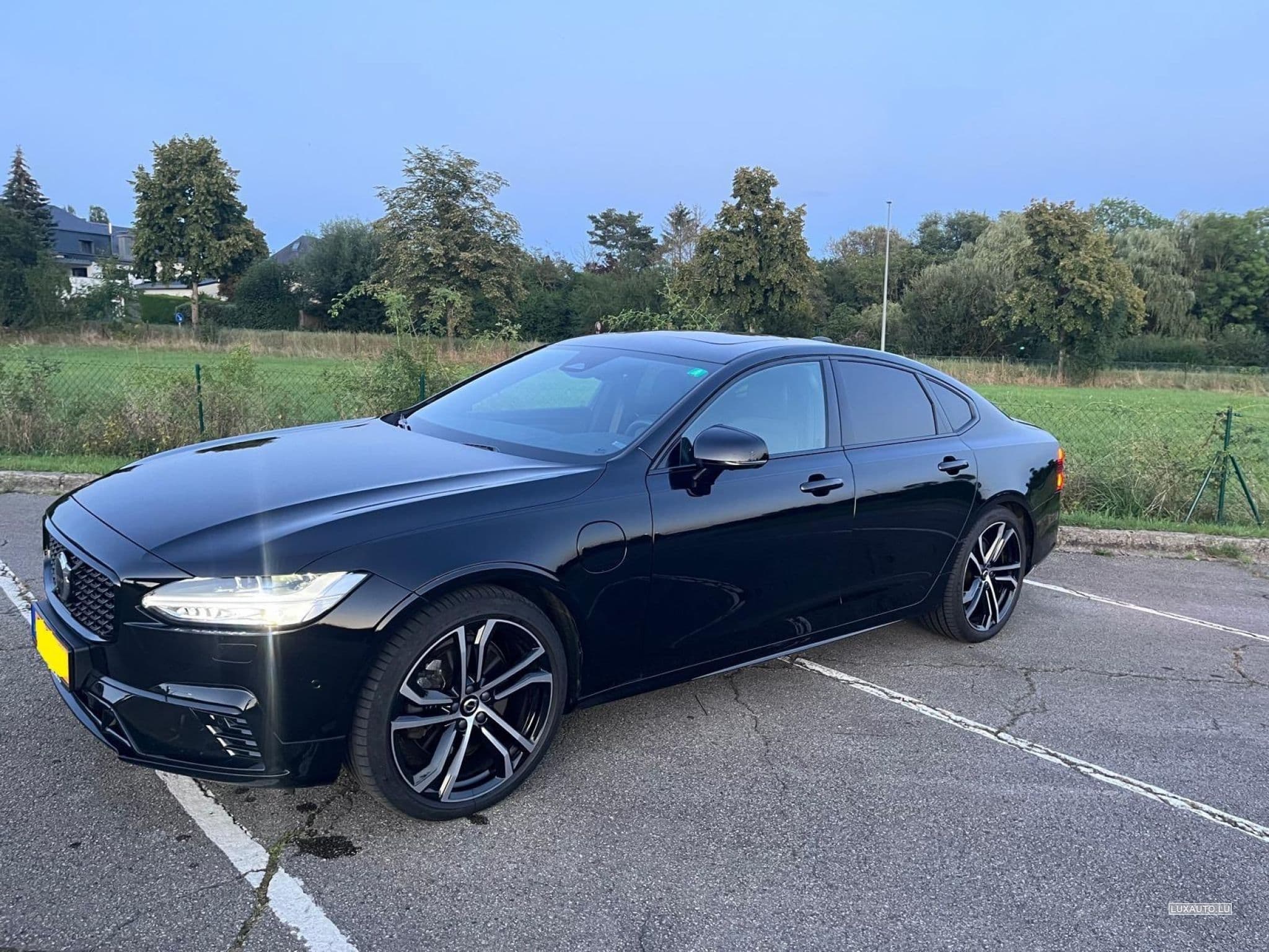 Volvo S90 T8    R-design (2021) - Photo 4