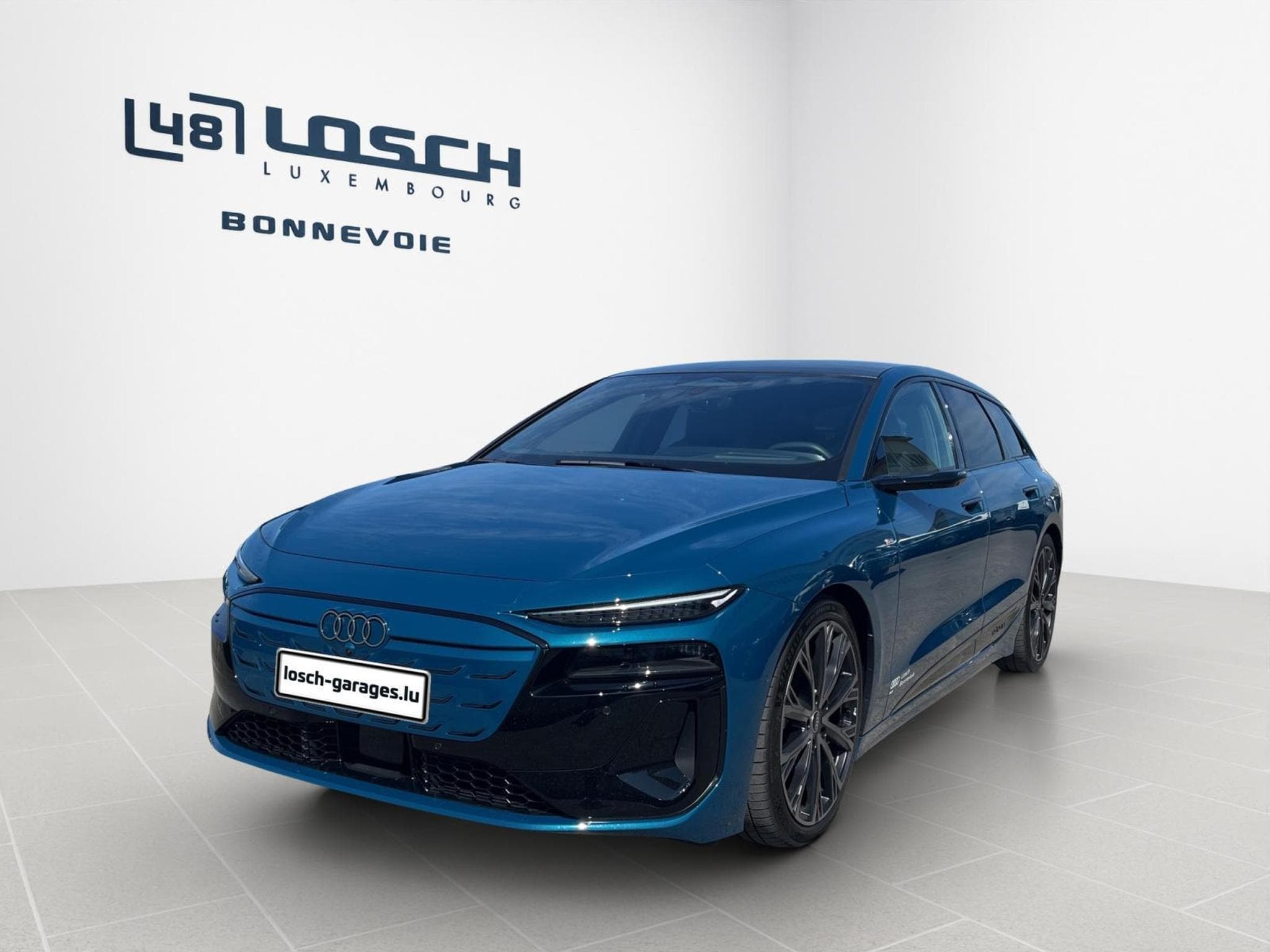 Audi A6 Edition Blue Avant e-tron (2025) - Photo 1