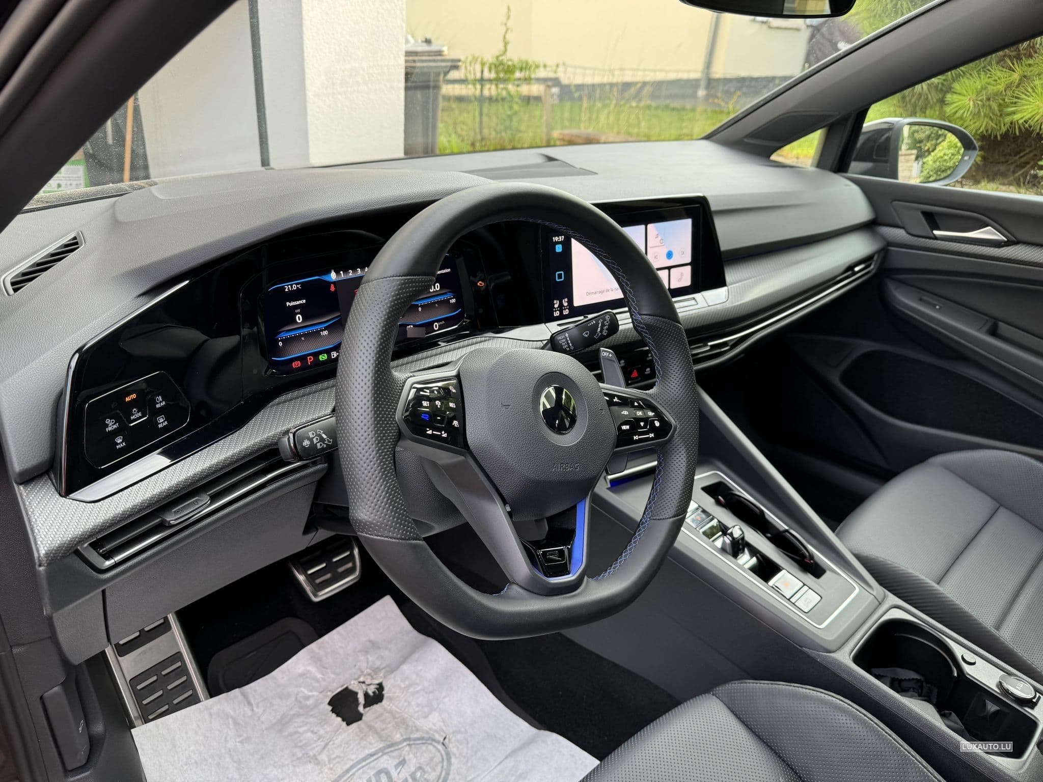 VW Golf R8 (2021) - Photo 1