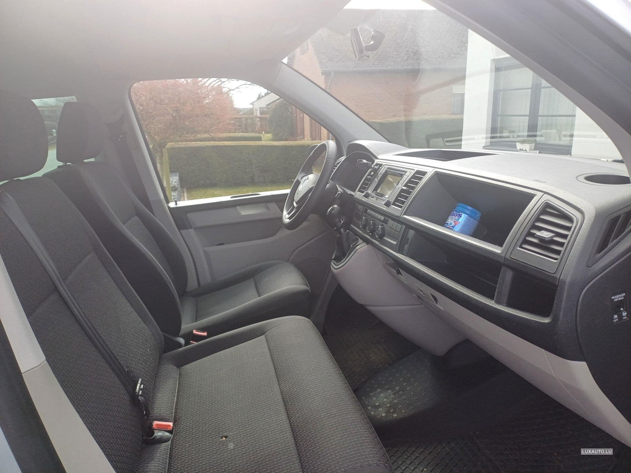 VW Caravelle (2017) - Photo 6