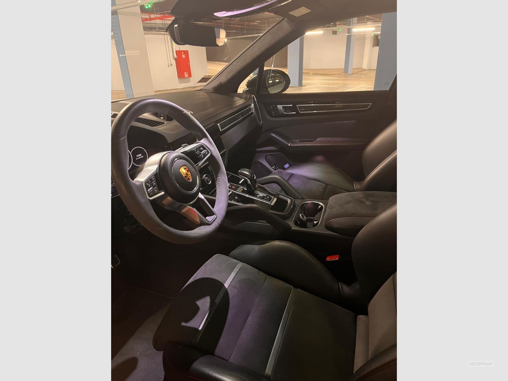 Porsche Cayenne GTS (2022) - Photo 11
