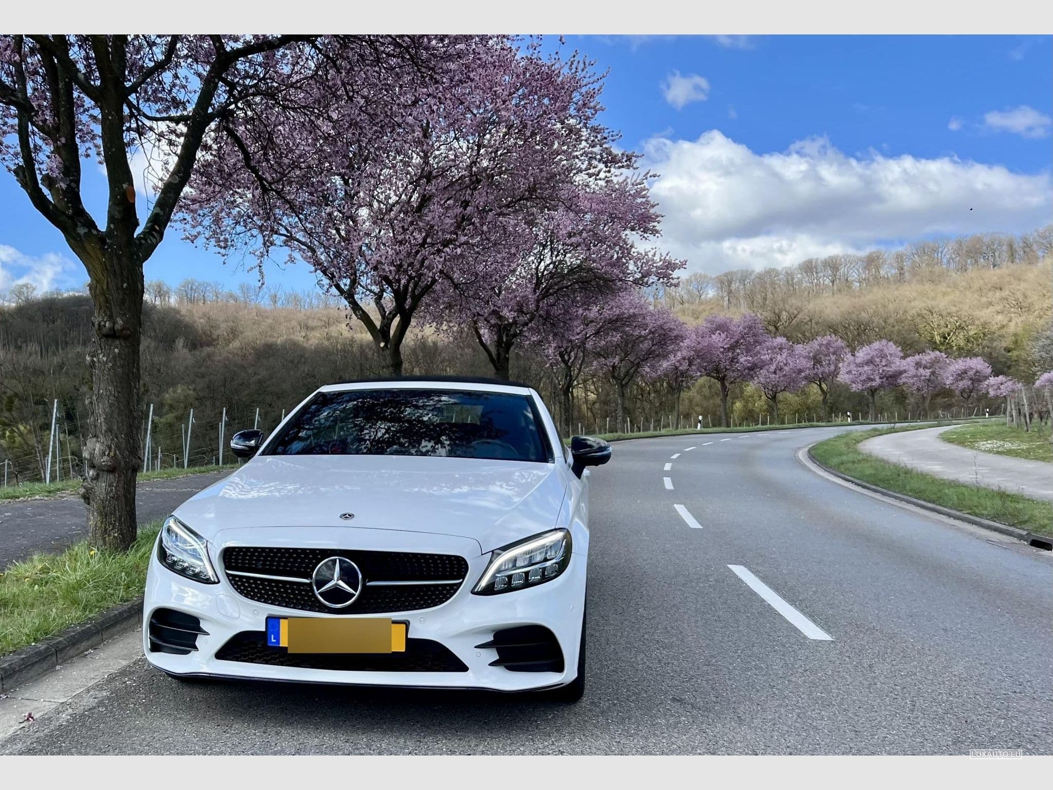 Mercedes C 200 AMG Cabriolet (2024) - Photo 12
