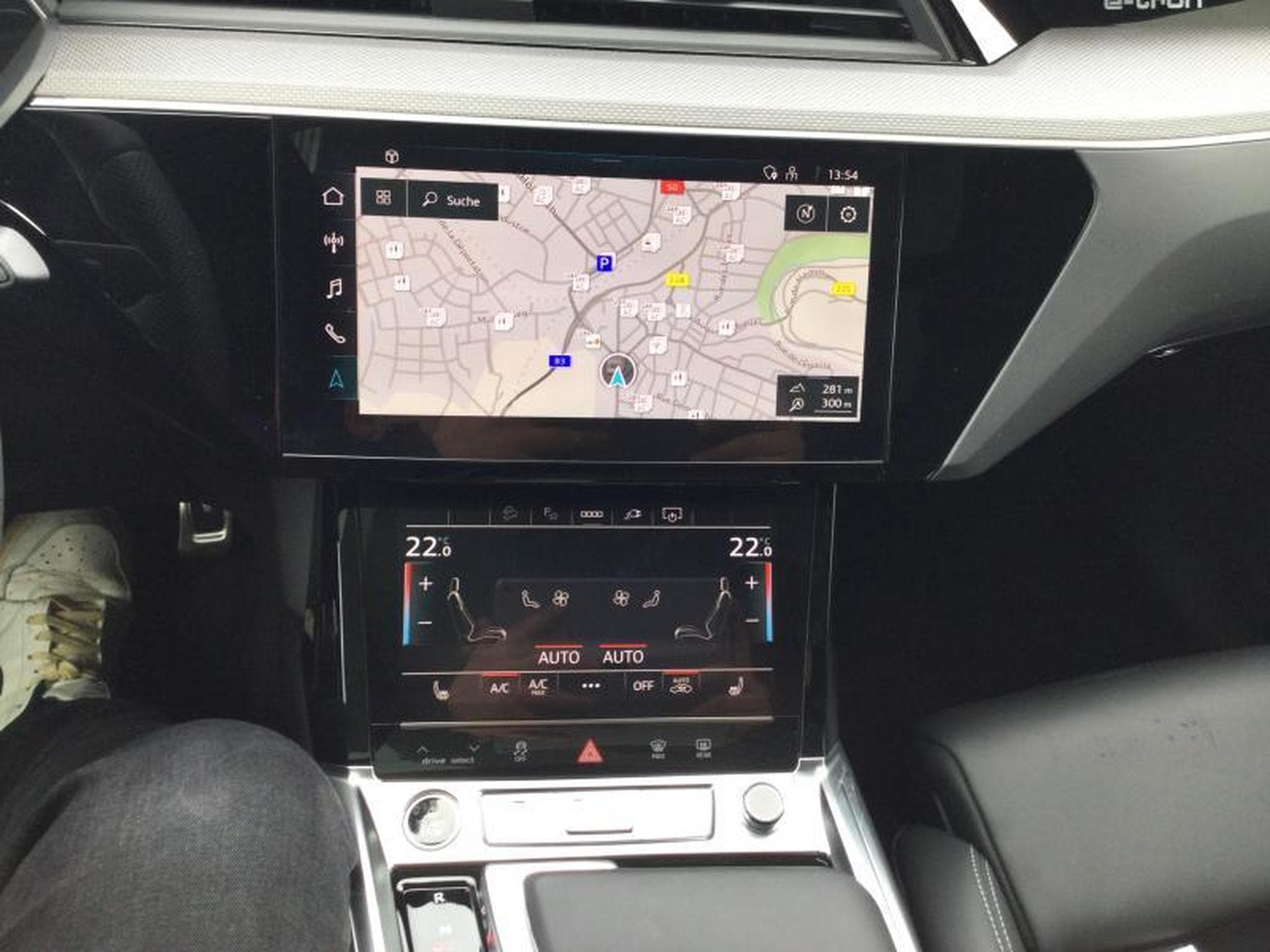 Audi Q8 Sportback e-tron s-line (2025) - Photo 9
