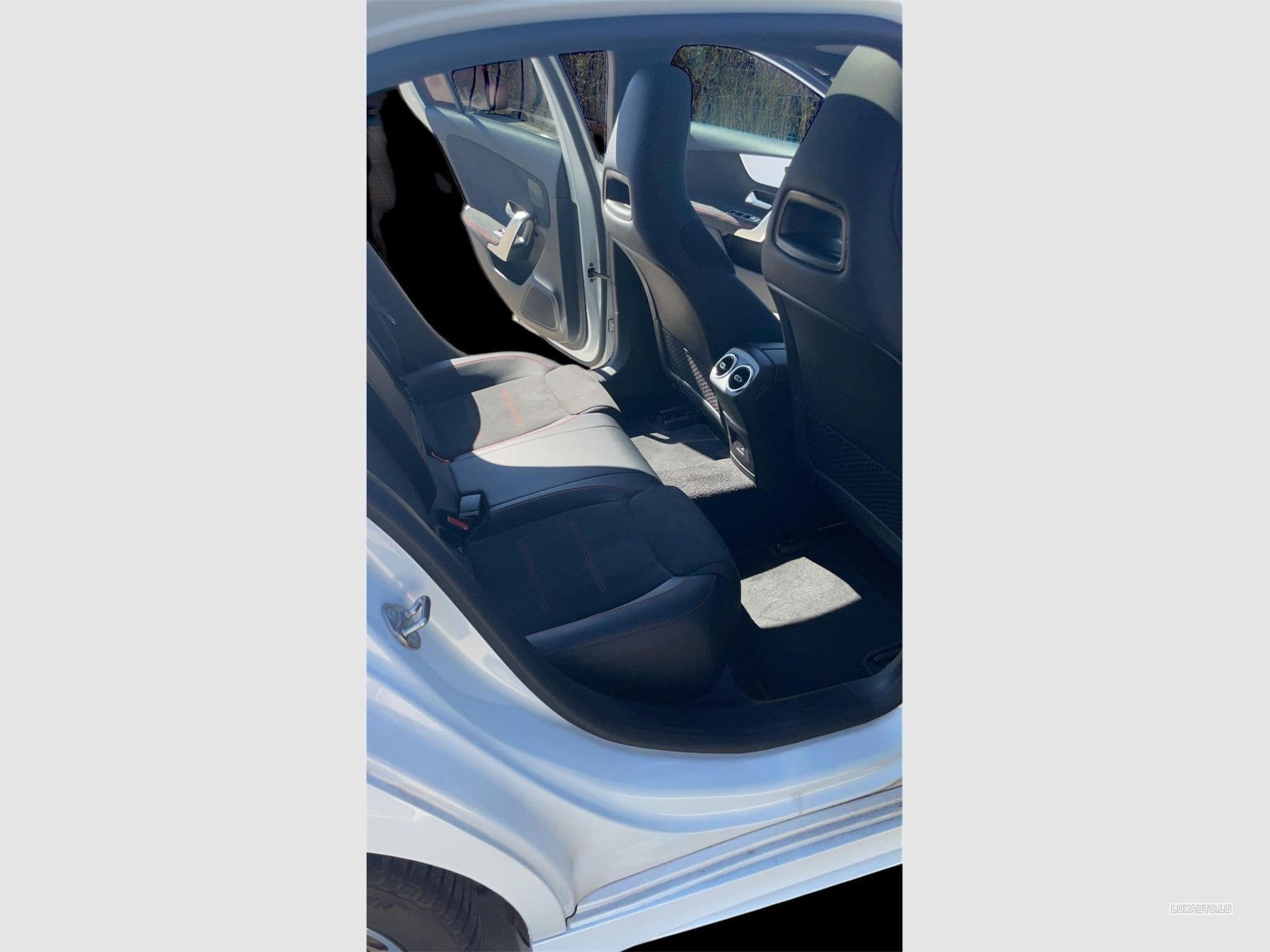 Mercedes A 220 AMG (2021) - Photo 9