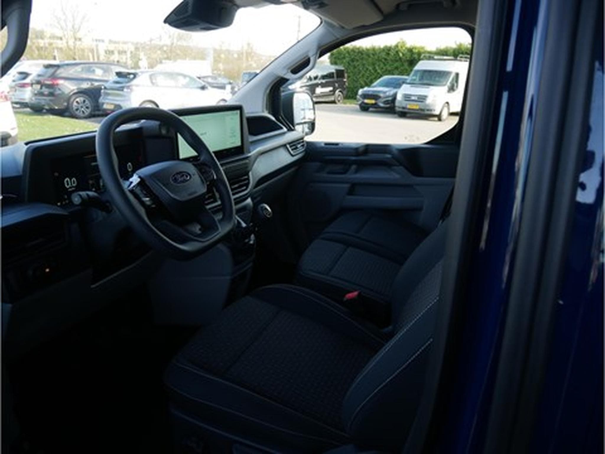 Ford Transit FOURGON 320L TREND 2.0TD136cv M6 FWD LWB  L2/H1 (2025) - Photo 5