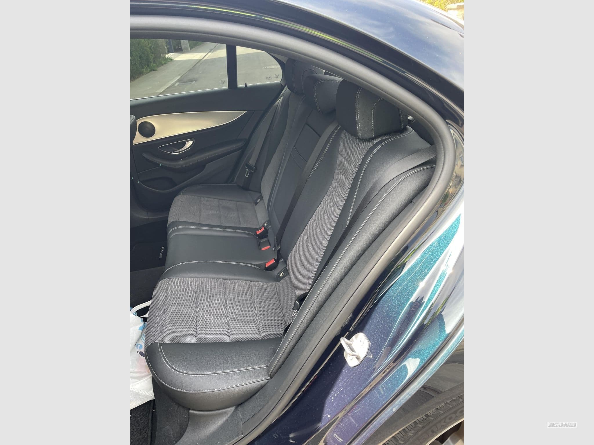 Mercedes E 220 AMG (2017) - Photo 6