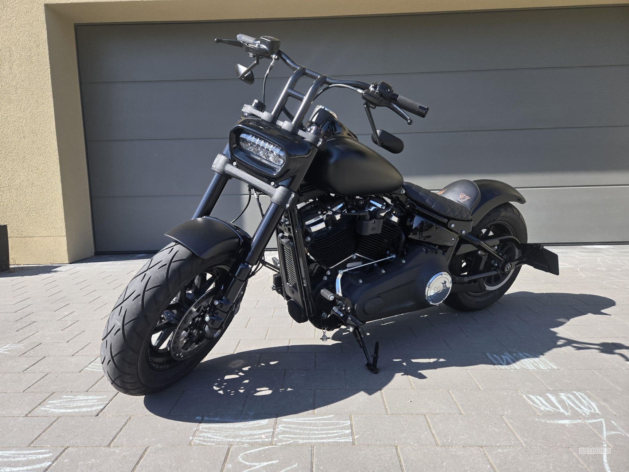 Harley-Davidson Fat Bob Stage 1 et customisé (2020) - Photo 1