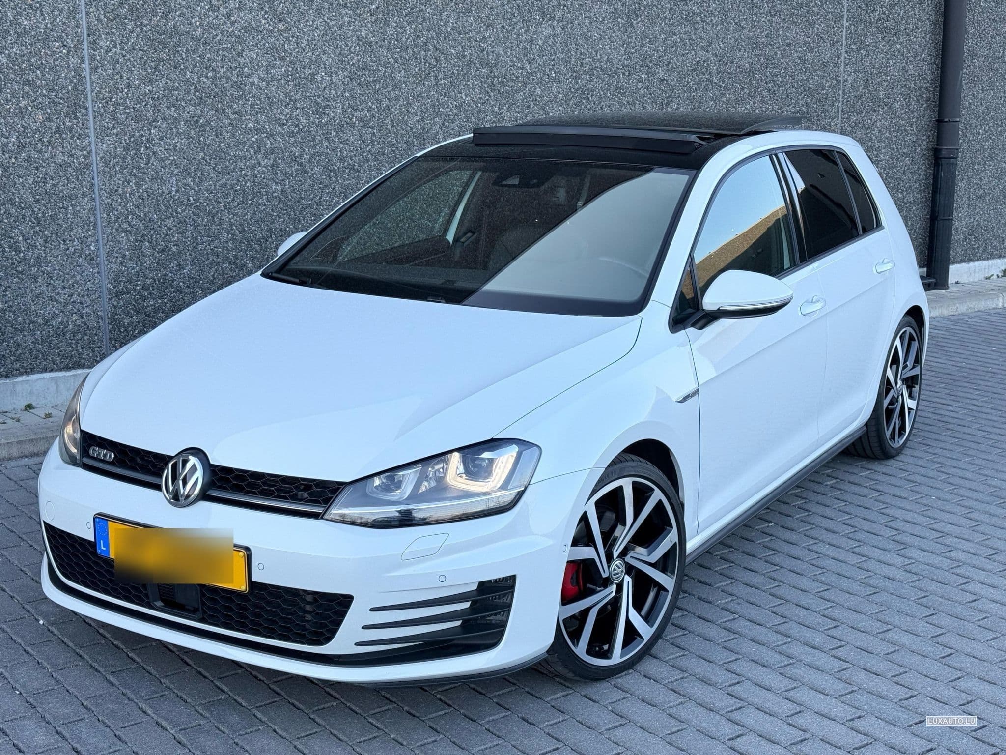 VW Golf GTD (2015) - Photo 1