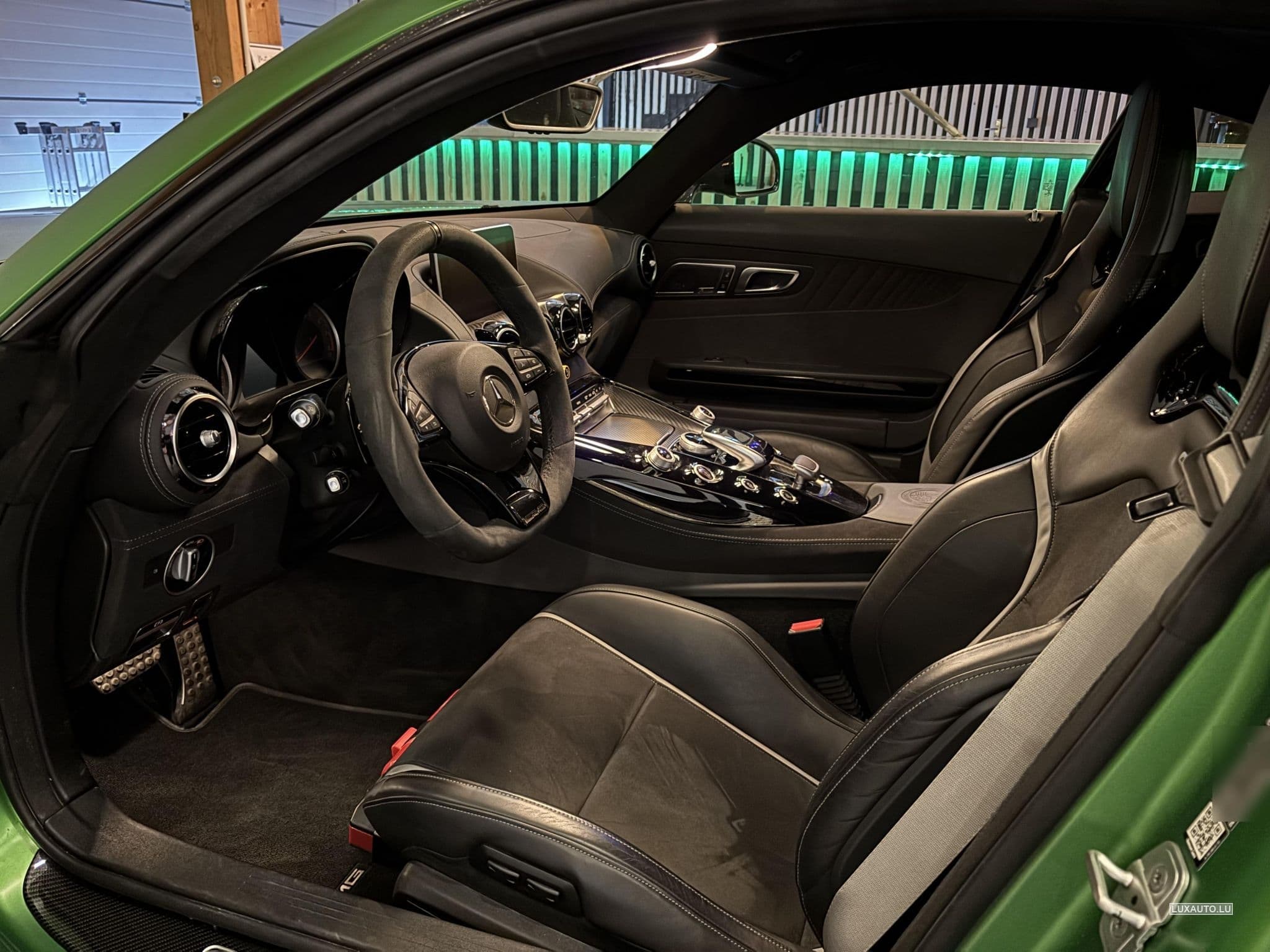Mercedes AMG GT GTR (2017) - Photo 3