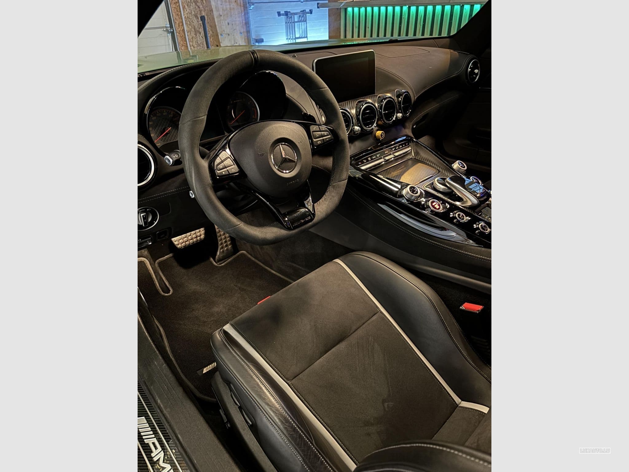 Mercedes AMG GT GTR (2017) - Photo 5
