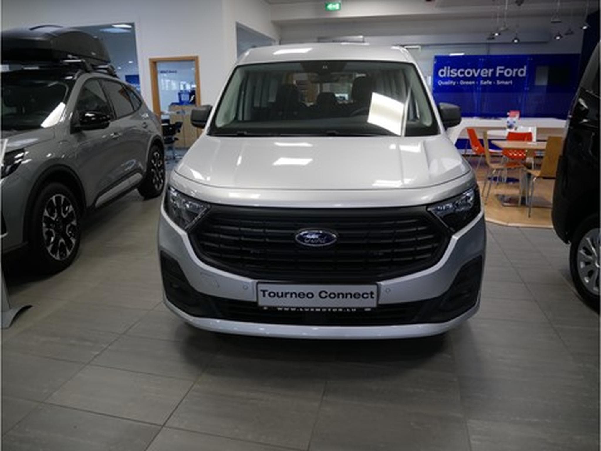 Ford Tourneo Trend 2.0 EcoBlue 102PS M6 (2025) - Photo 1