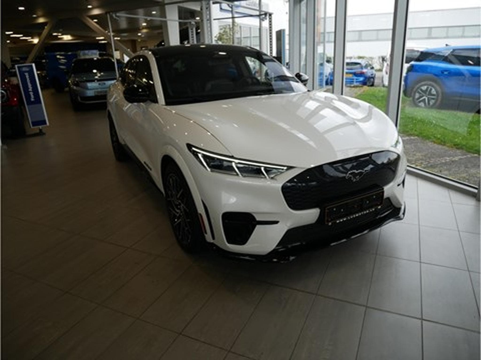 Ford Mustang Mach-E GT 99kWh Extended Range 487ch/258kW - A1 (2024) - Photo 1