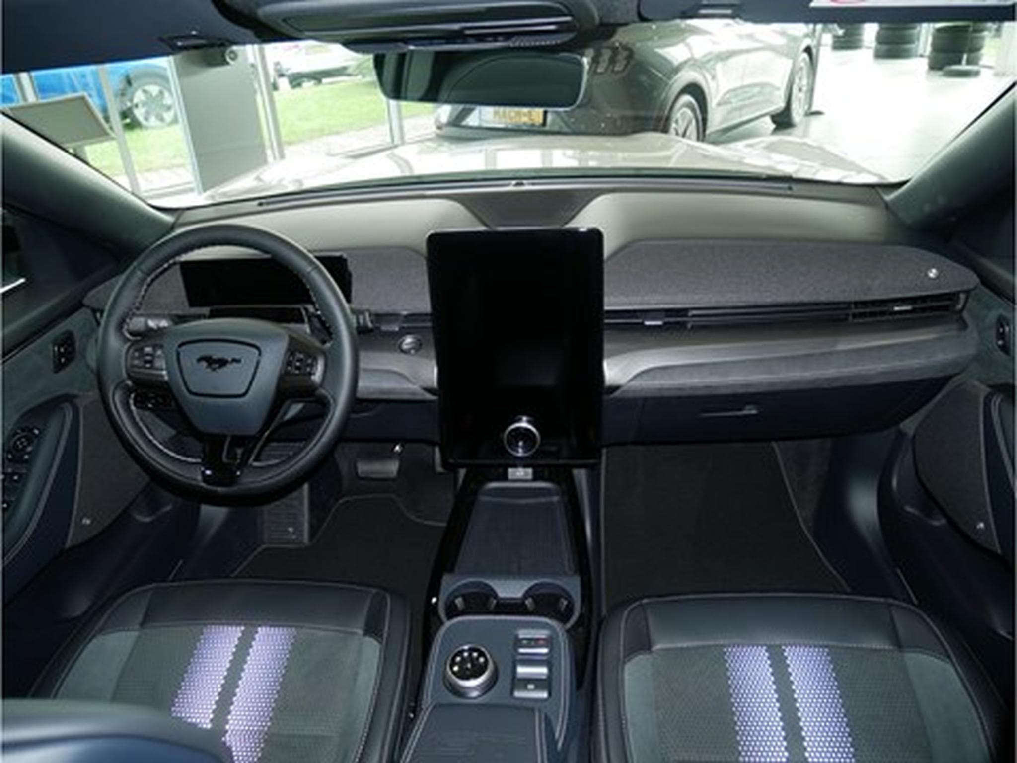 Ford Mustang Mach-E GT 99kWh Extended Range 487ch/258kW - A1 (2024) - Photo 6