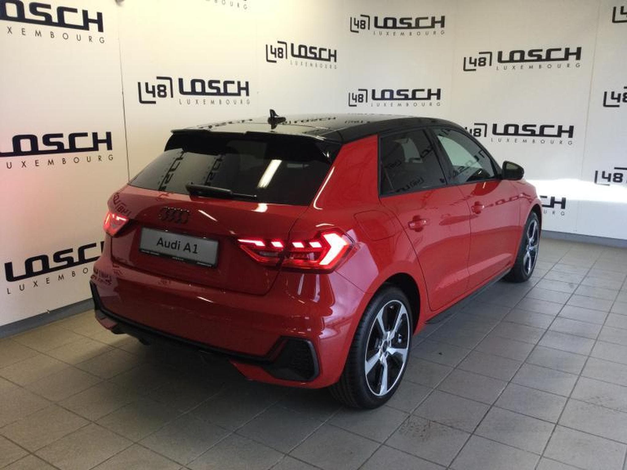 Audi A1 Sportback S line (2025) - Photo 4
