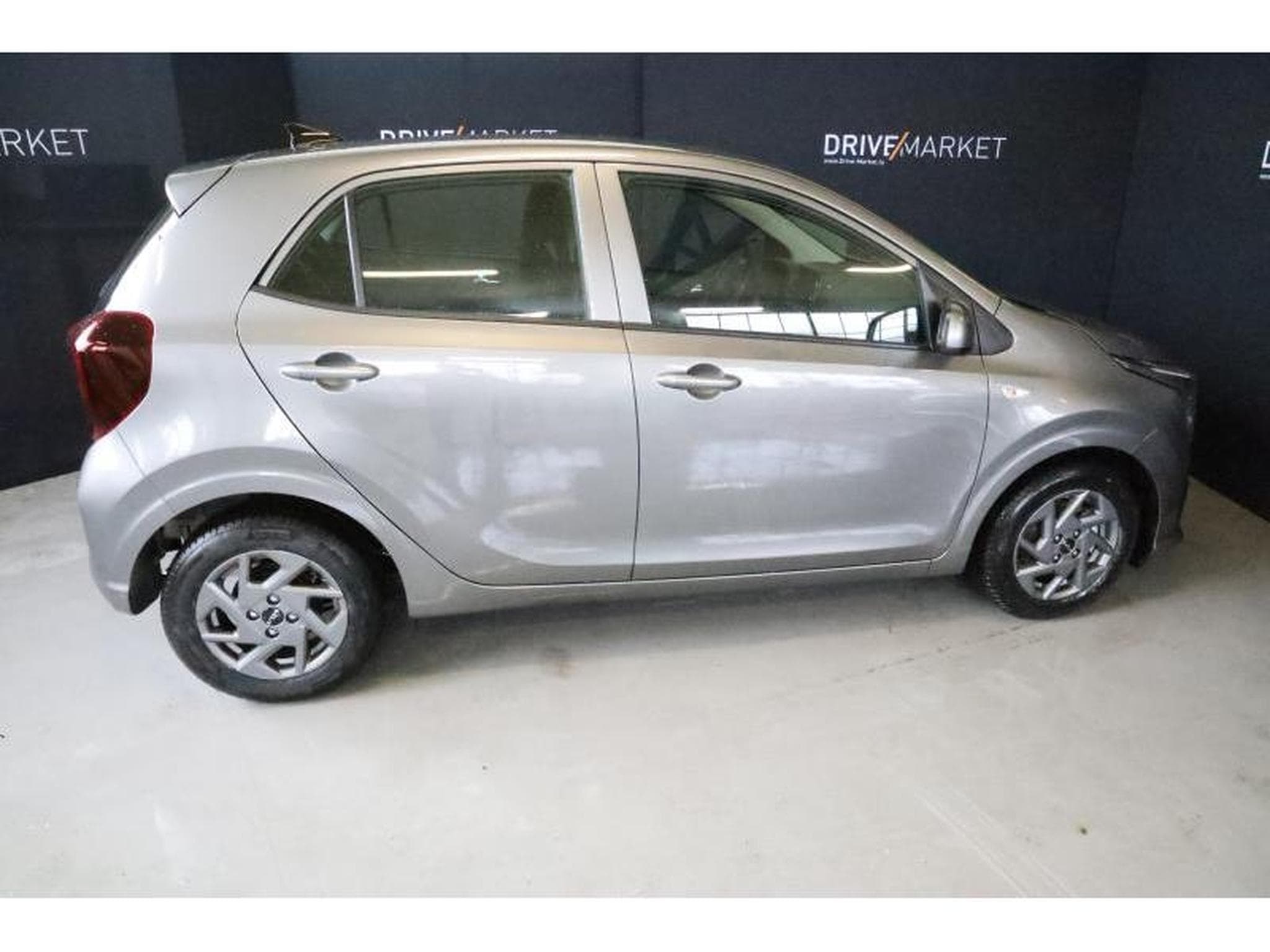 Kia Picanto Pulse (2024) - Photo 12