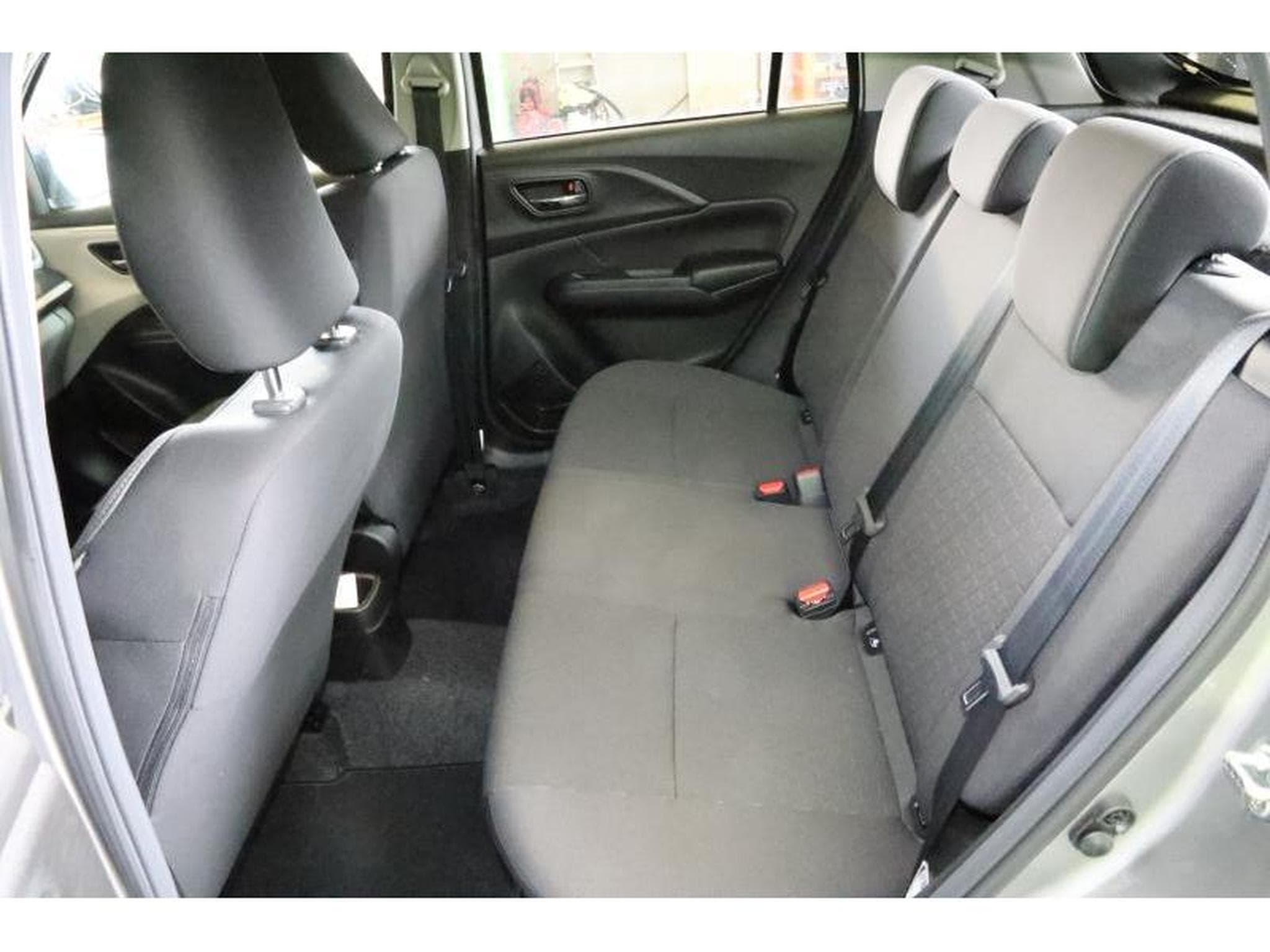 Suzuki Swift GL+ (2025) - Photo 16