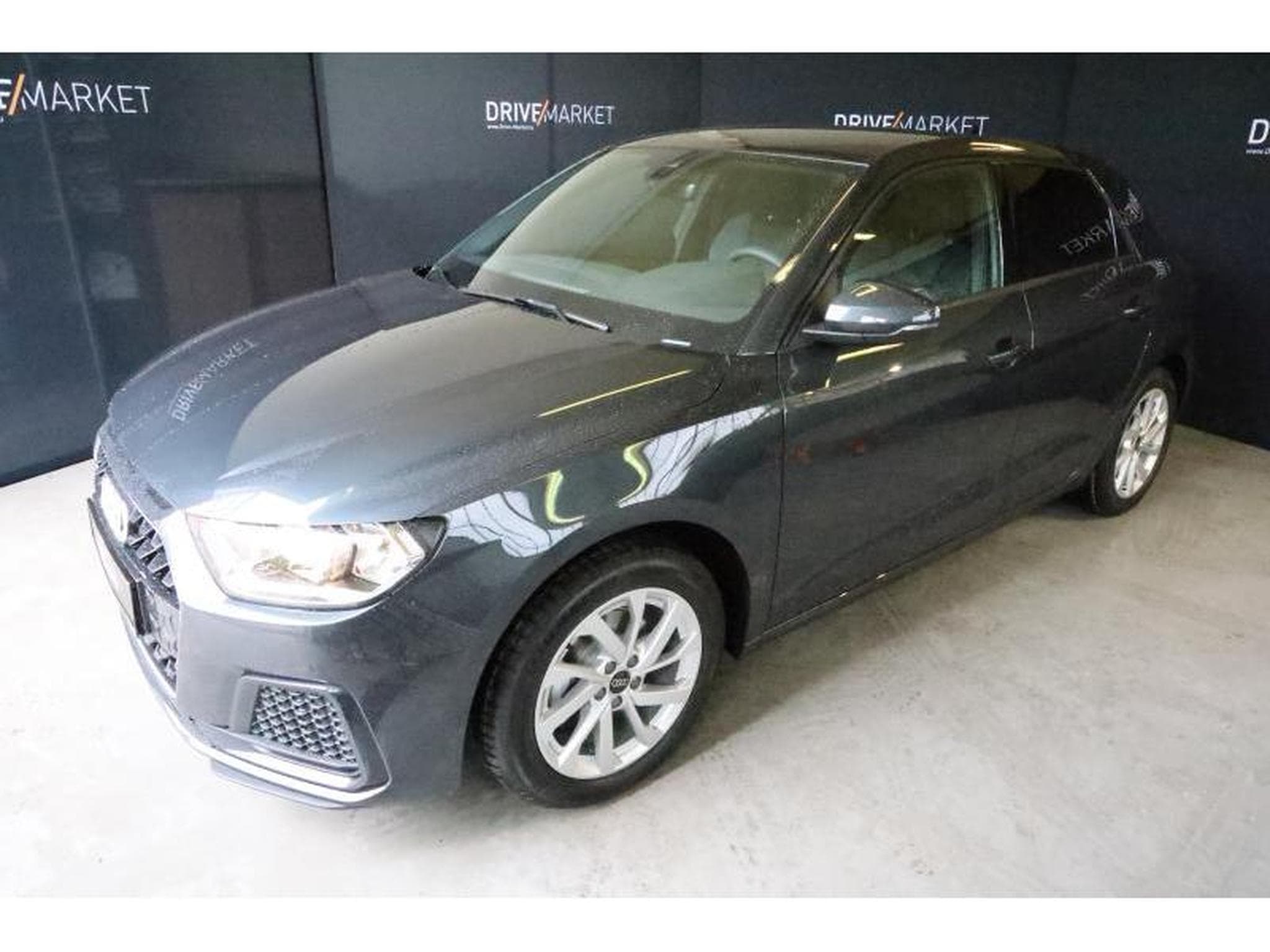 Audi A1 Advanced (2025) - Photo 17