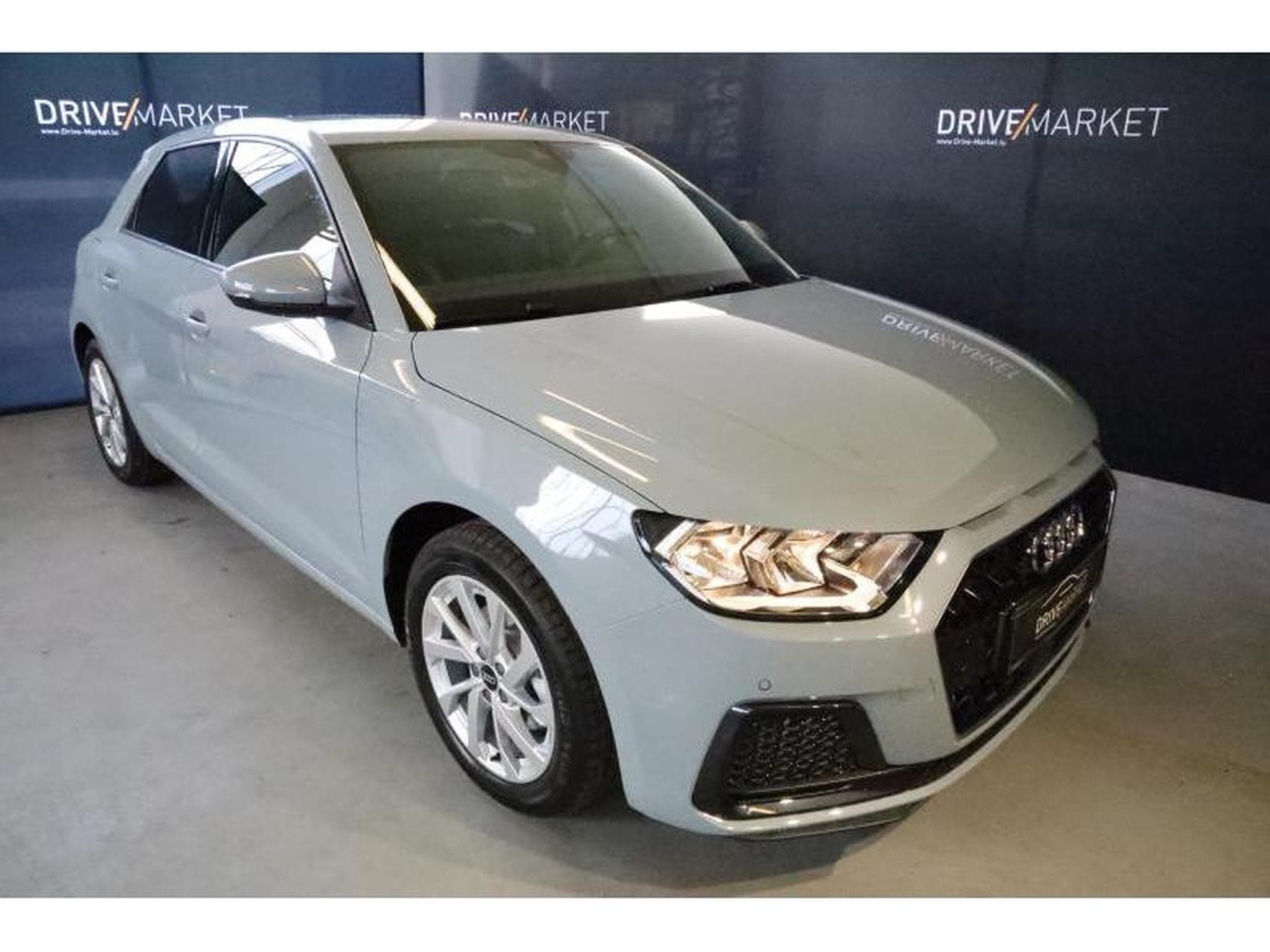 Audi A1 Advanced (2025) - Photo 1