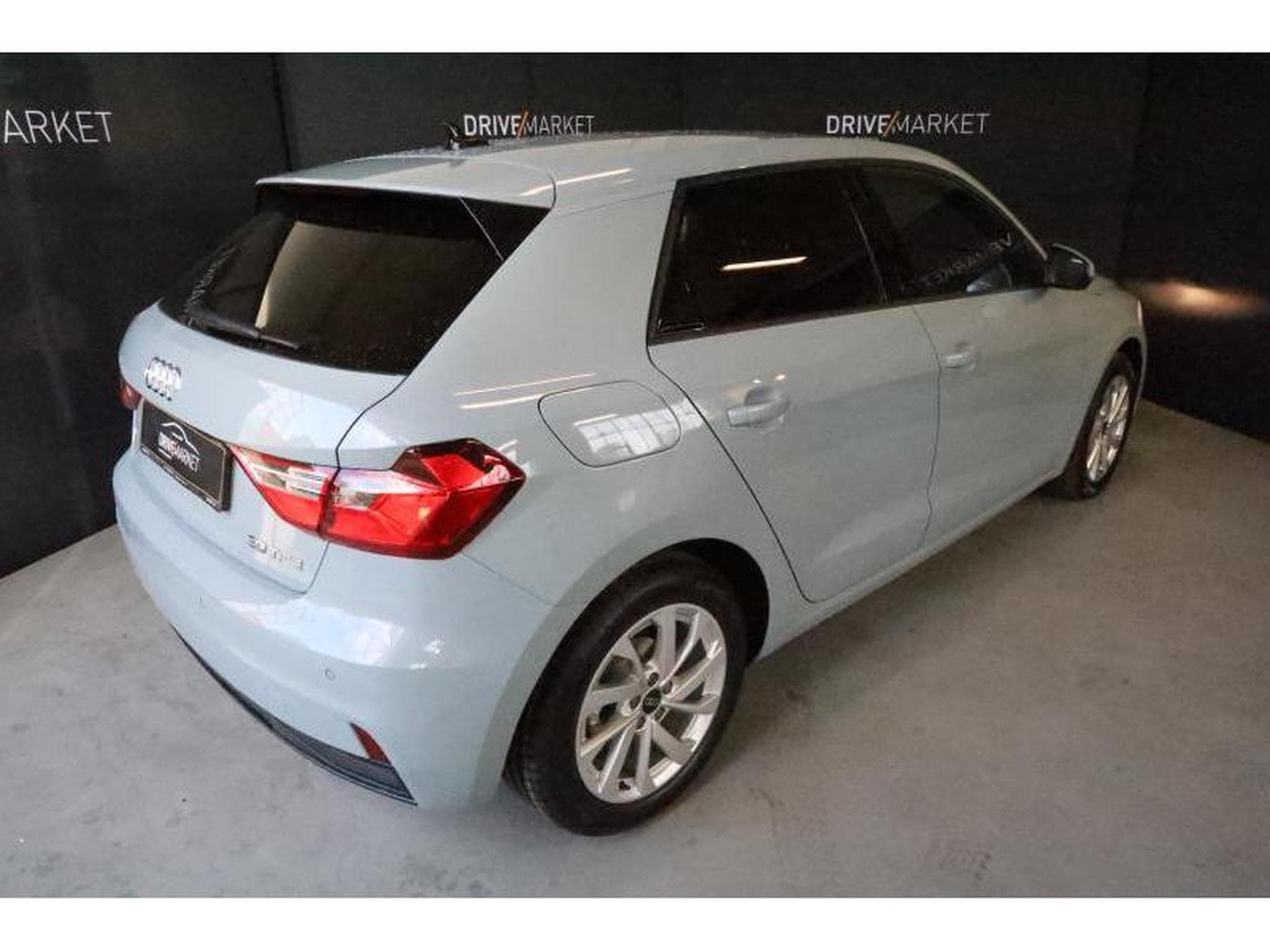 Audi A1 Advanced (2025) - Photo 16
