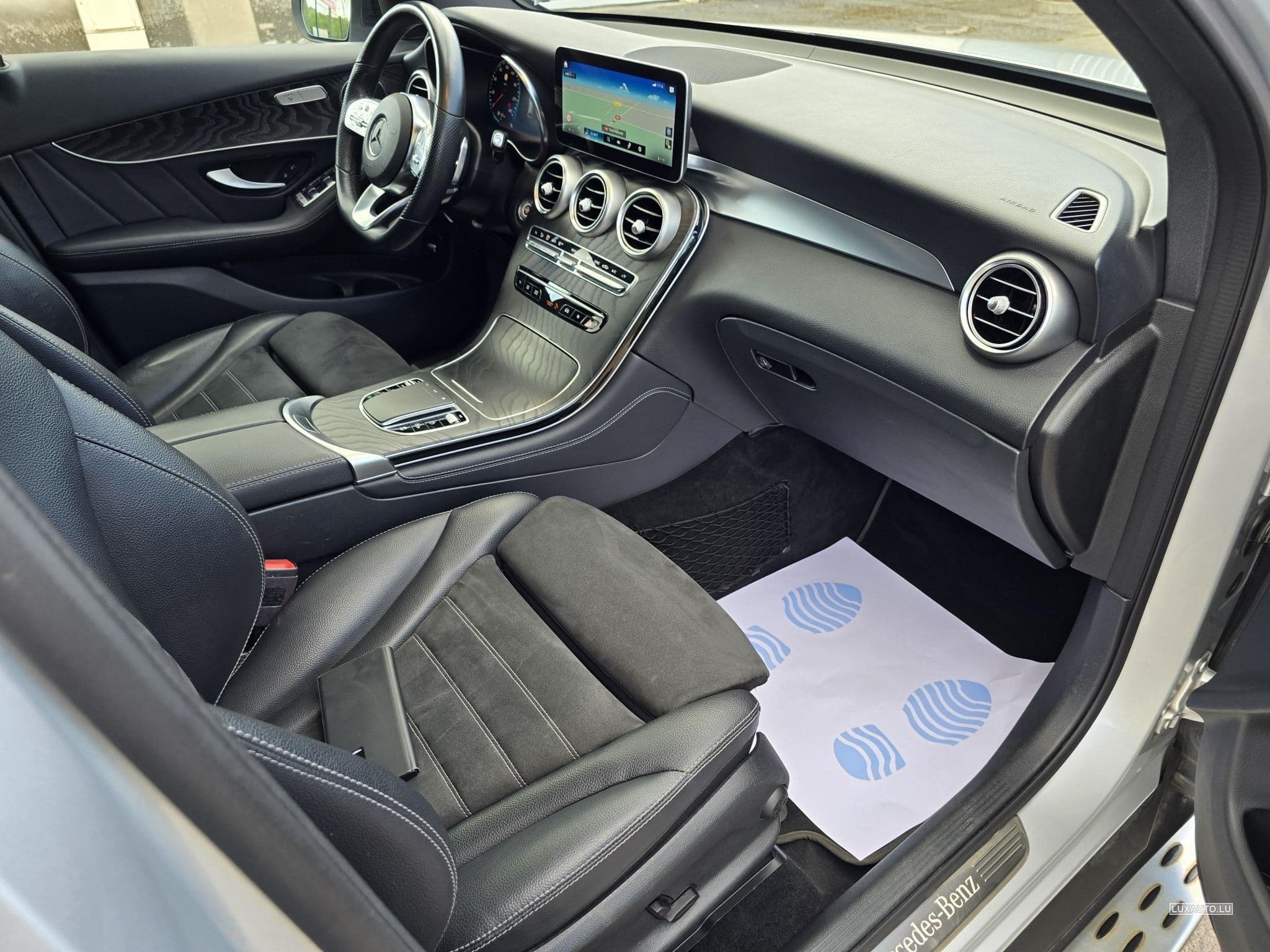 Mercedes GLC 300 AMG (2020) - Photo 9