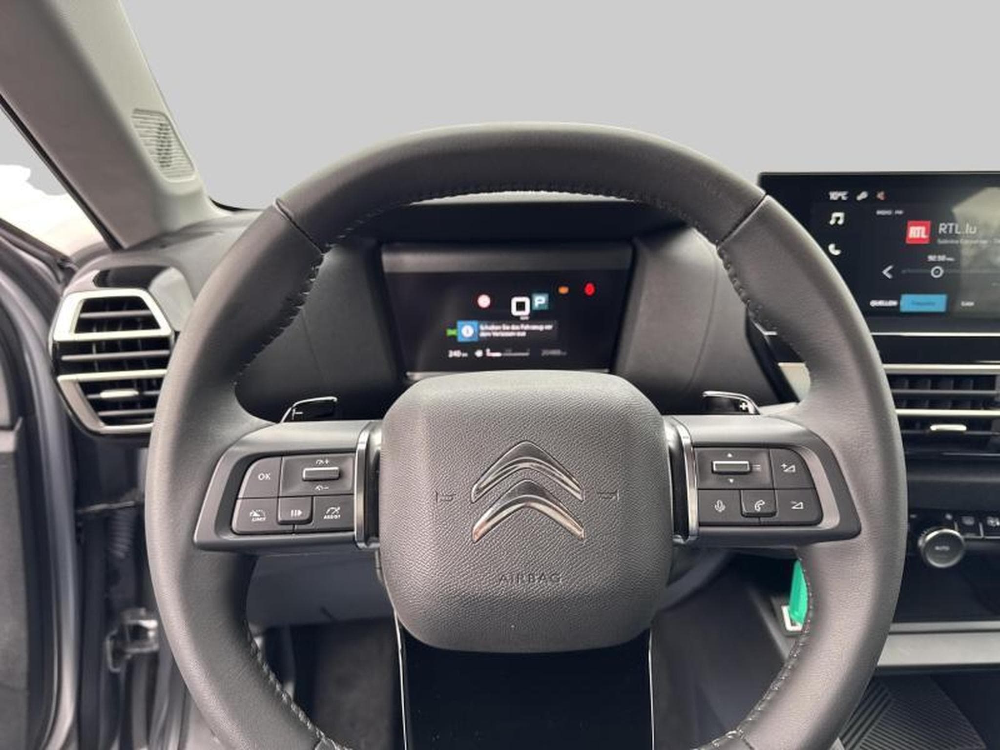 Citroen C4 FEEL (2023) - Photo 14