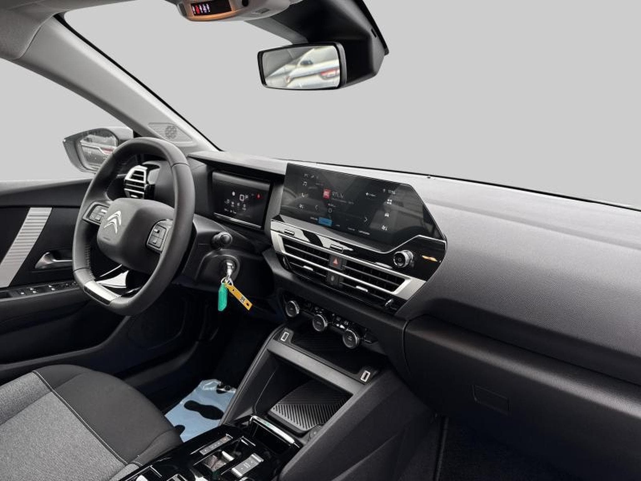 Citroen C4 FEEL (2023) - Photo 9