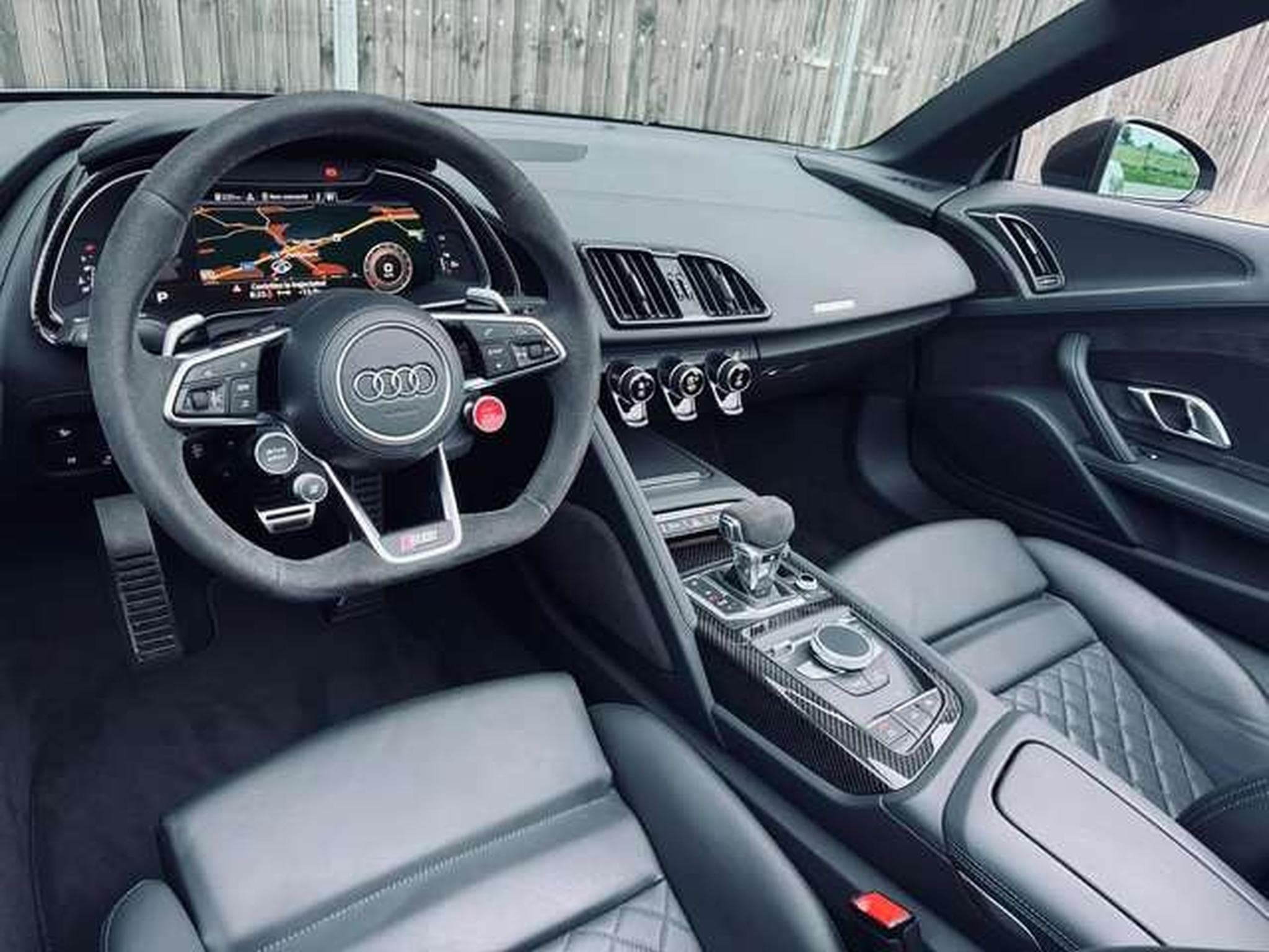 Audi R8 TVA DÉDUCTIBLE 5.2i V10 Q Performance S tronic (2021) - Photo 16