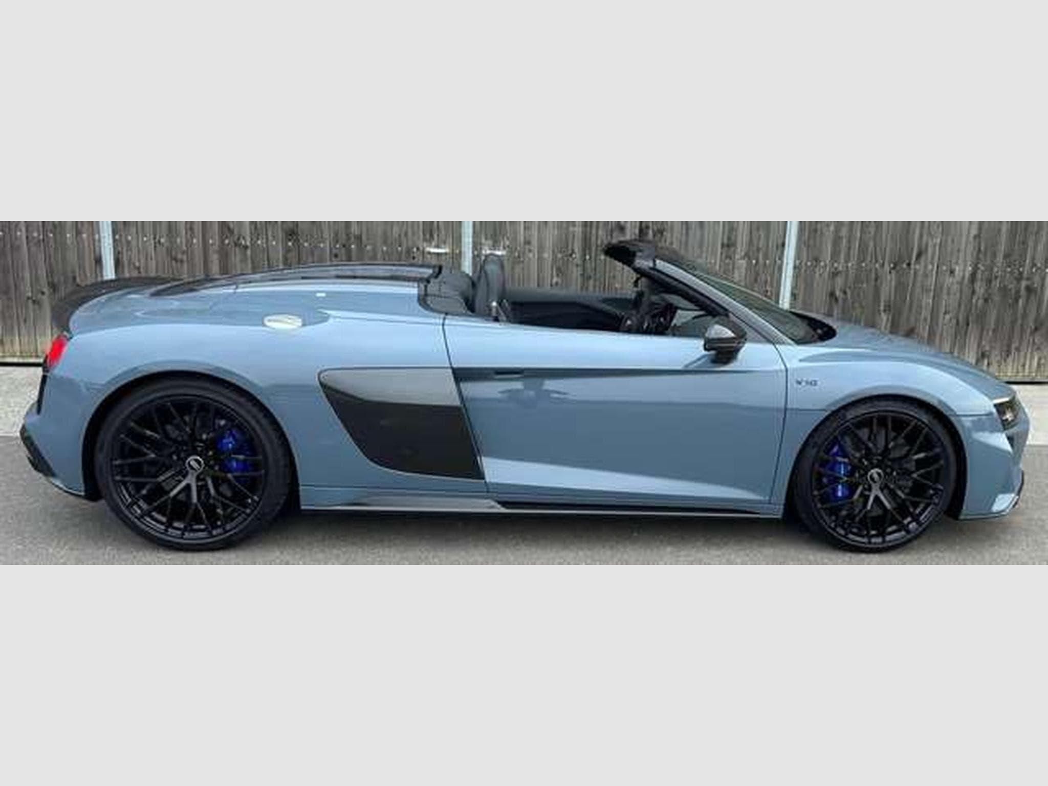 Audi R8 TVA DÉDUCTIBLE 5.2i V10 Q Performance S tronic (2021) - Photo 5