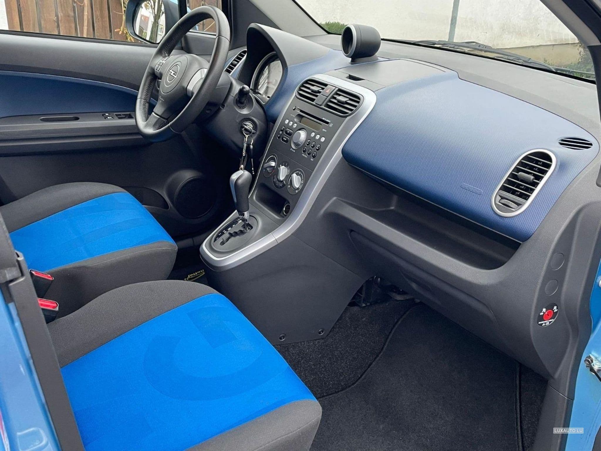 Opel Agila (2009) - Photo 6