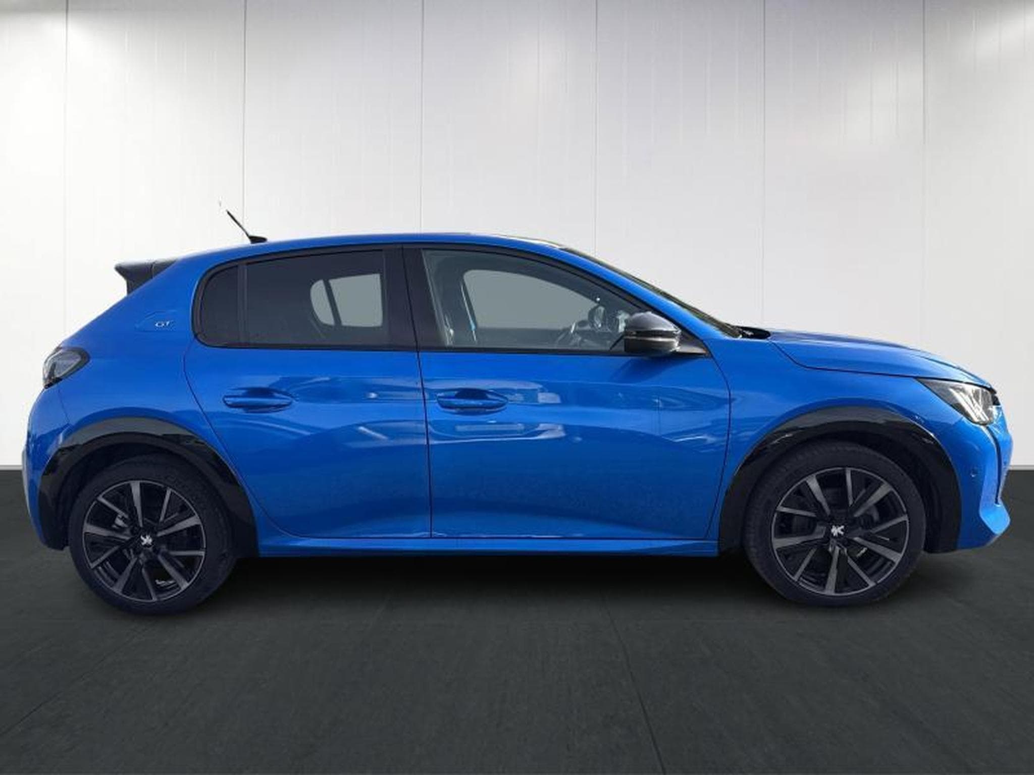 Peugeot 208 GT Line (2023) - Photo 2