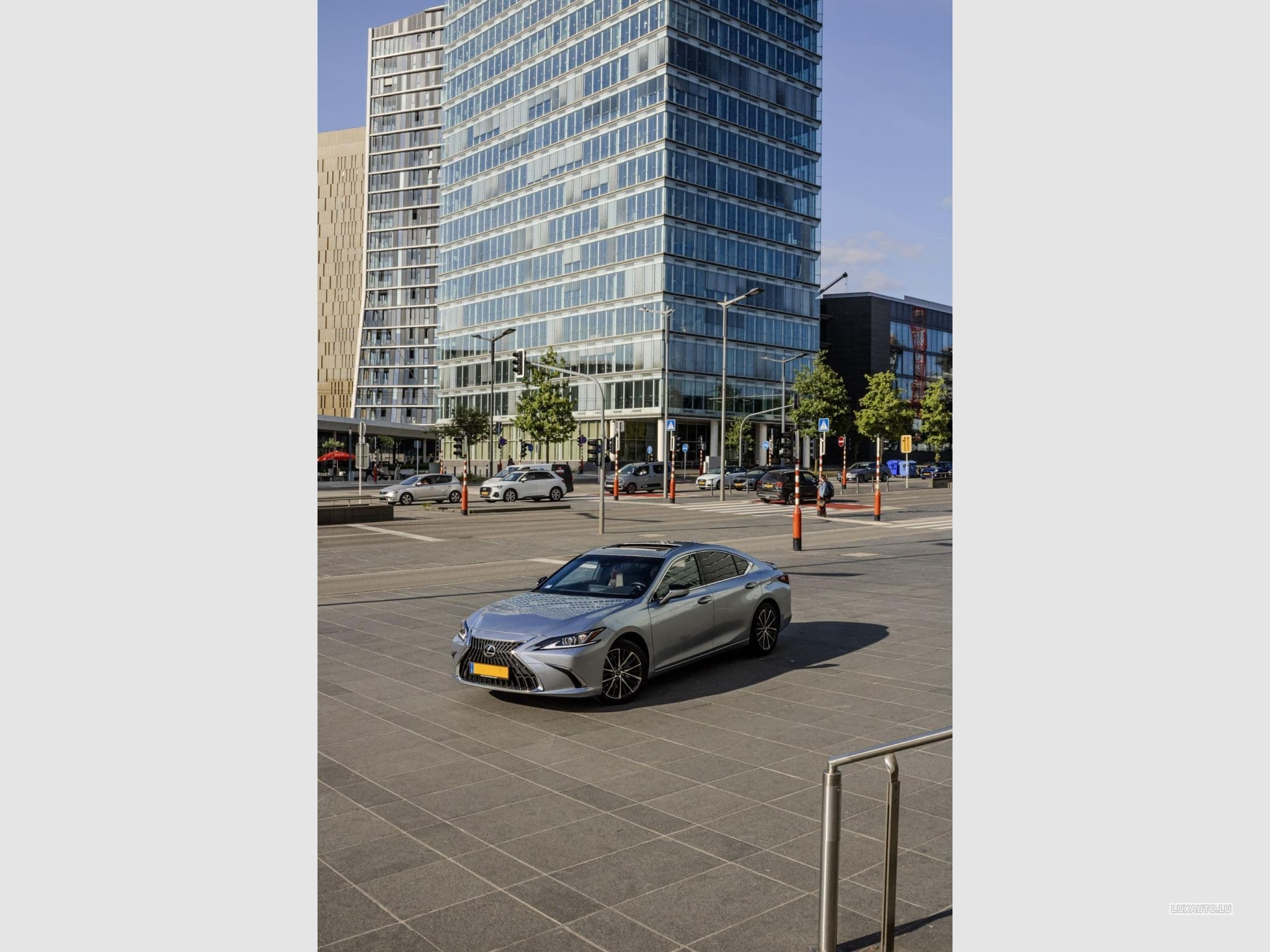 Lexus ES Explorer Line / Business (2024) - Photo 4