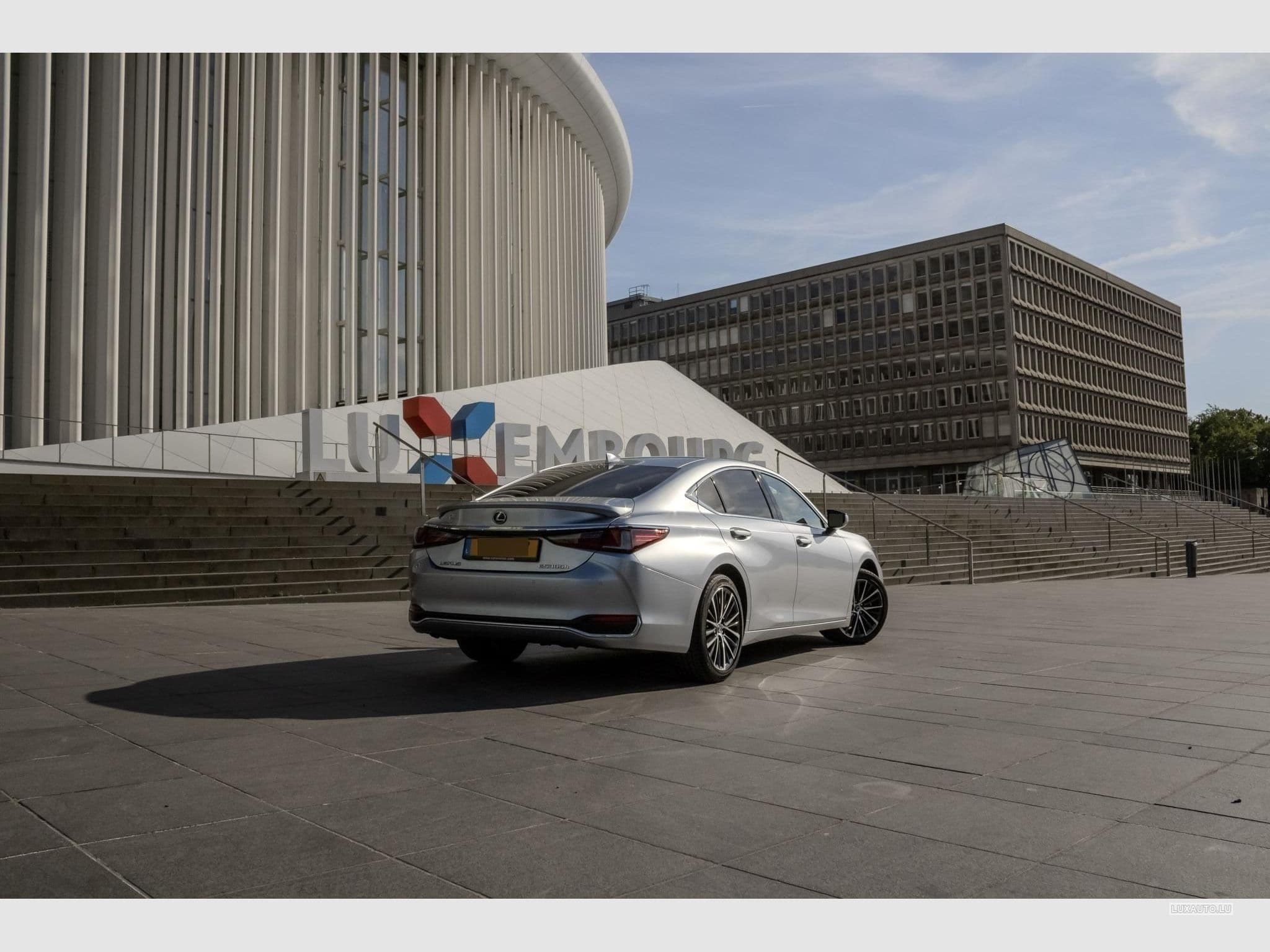 Lexus ES Explorer Line / Business (2024) - Photo 5