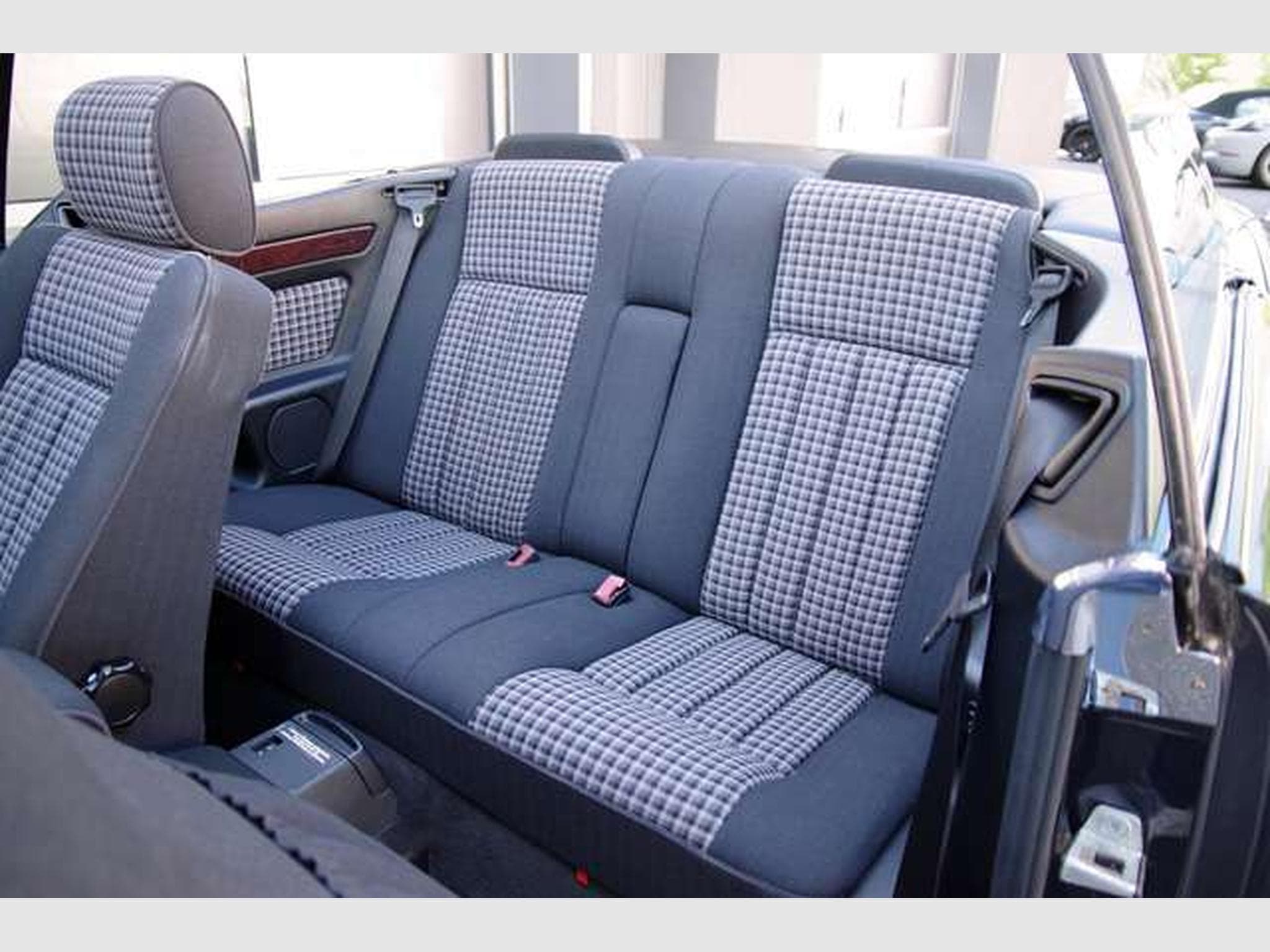 Mercedes E 200 E 200 Cabrio*W124,Automatic,Sitzheizung,Tempomat (1996) - Photo 8