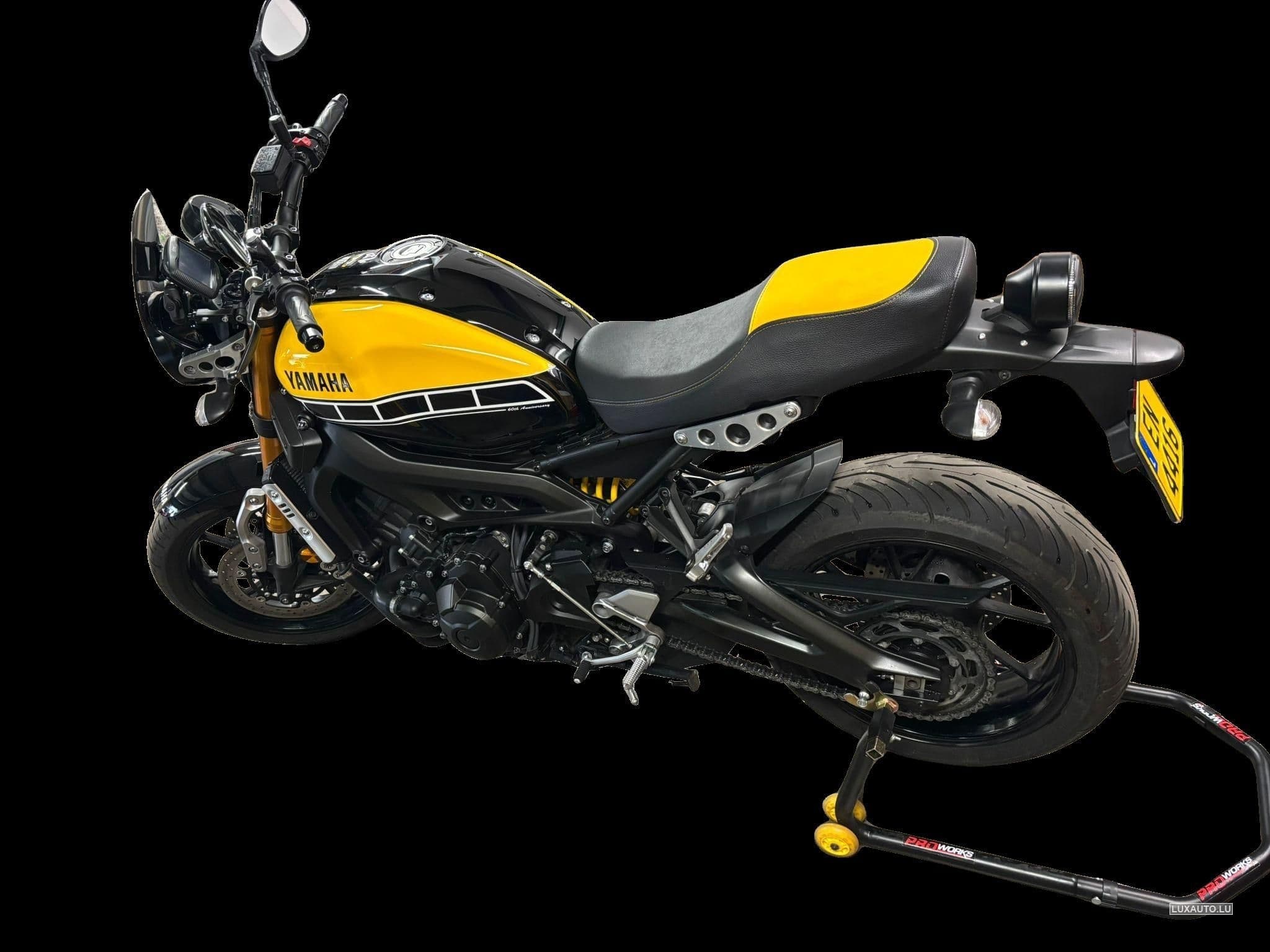Yamaha XSR Limited edition 60th  anniversary Kenny Roberts (2016) - Photo 2