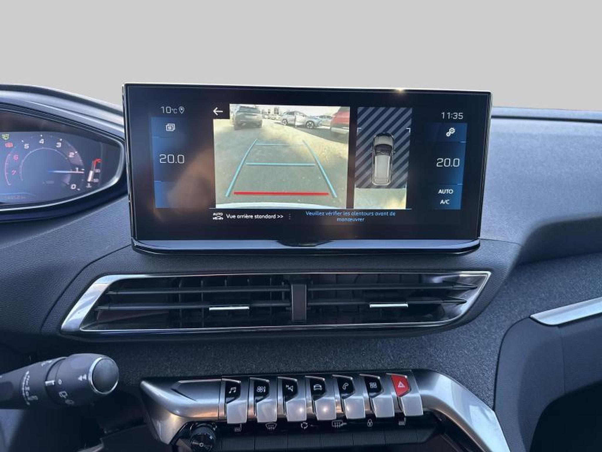 Peugeot 3008 II Allure Pack (2023) - Photo 20