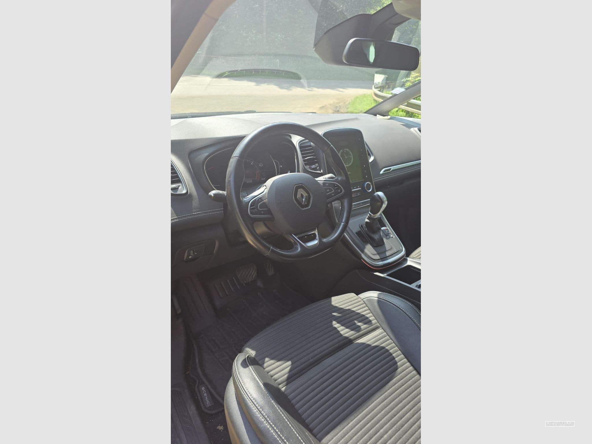 Renault Scenic INTENS (2020) - Photo 9