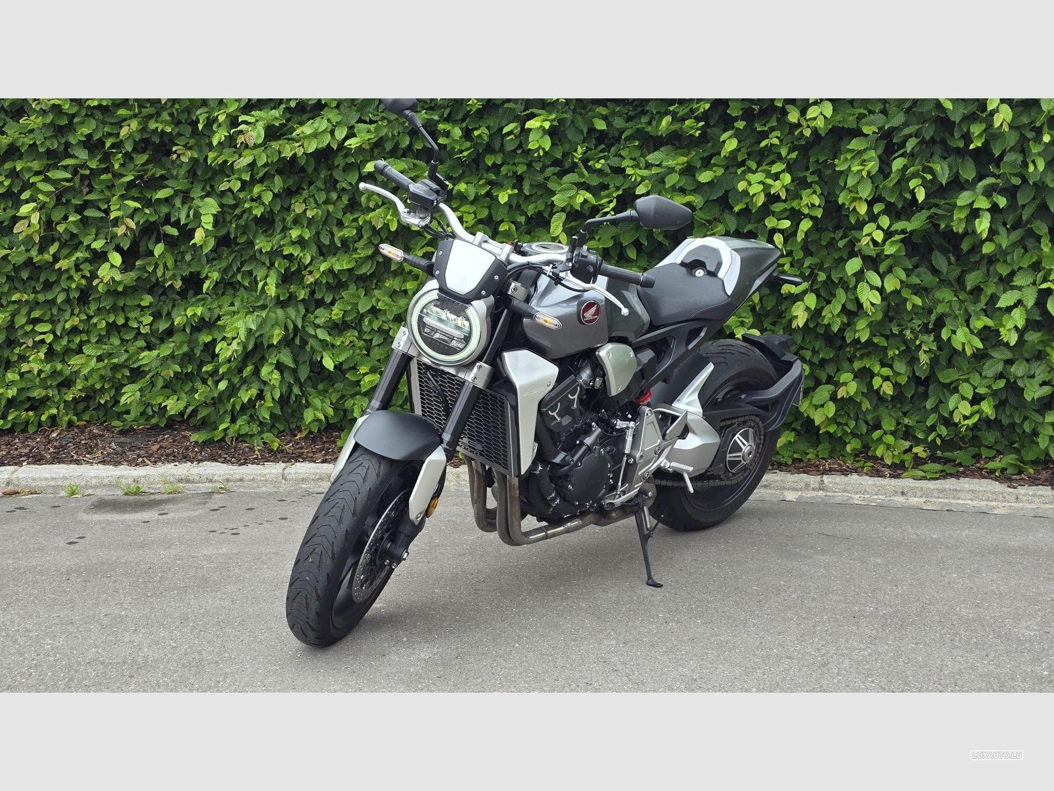 Honda CB CB1000R PLUS (2019) - Photo 2