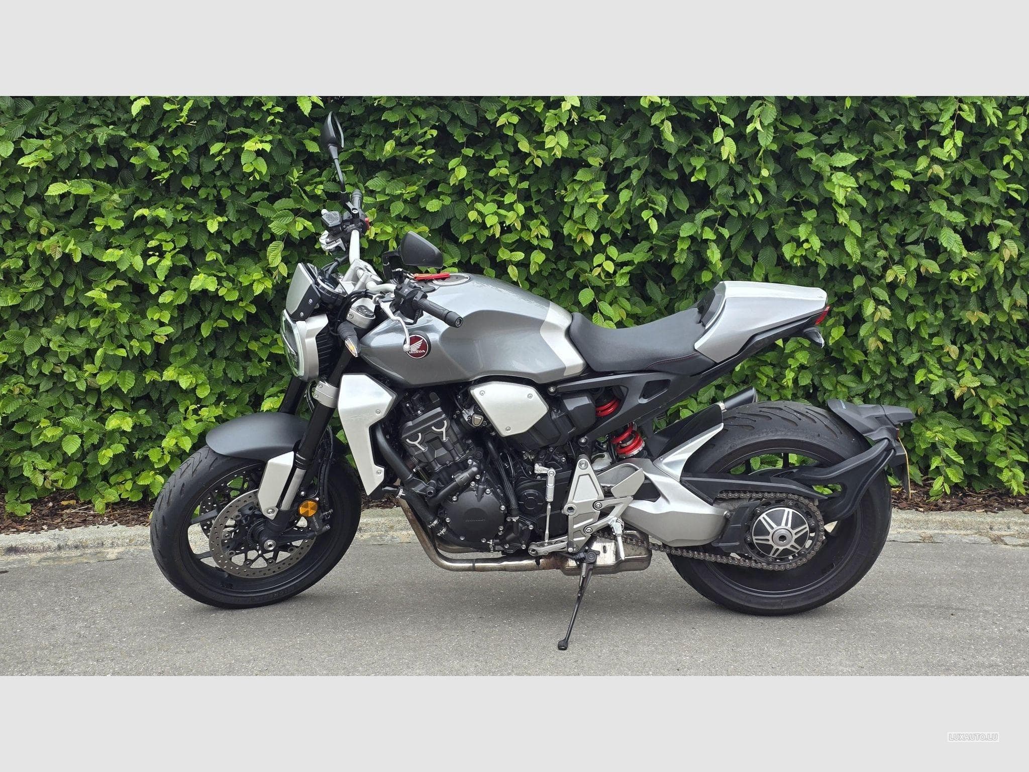 Honda CB CB1000R PLUS (2019) - Photo 6