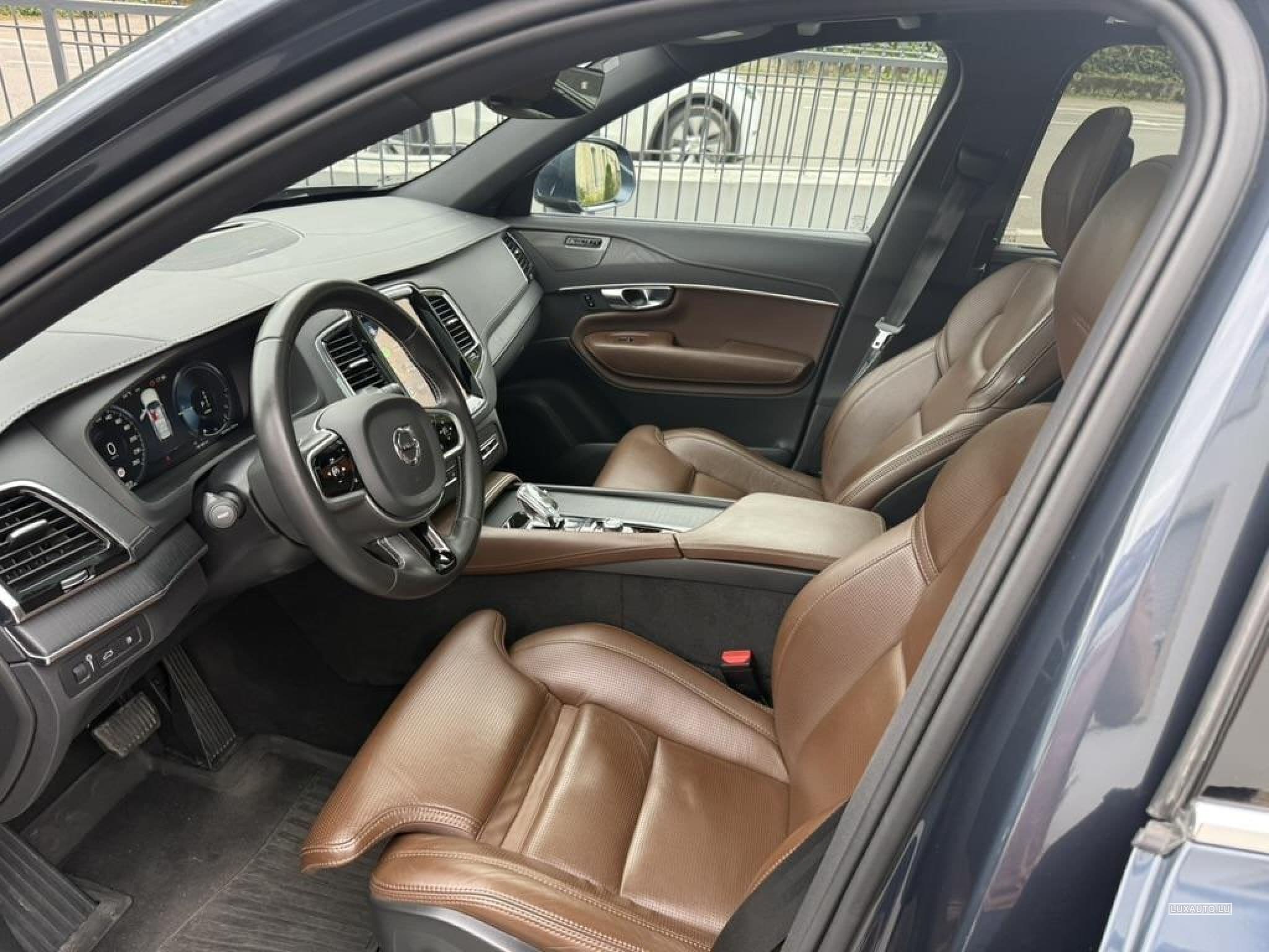 Volvo XC90 Inscription - 7 Places T8 Twin Engine (2020) - Photo 3