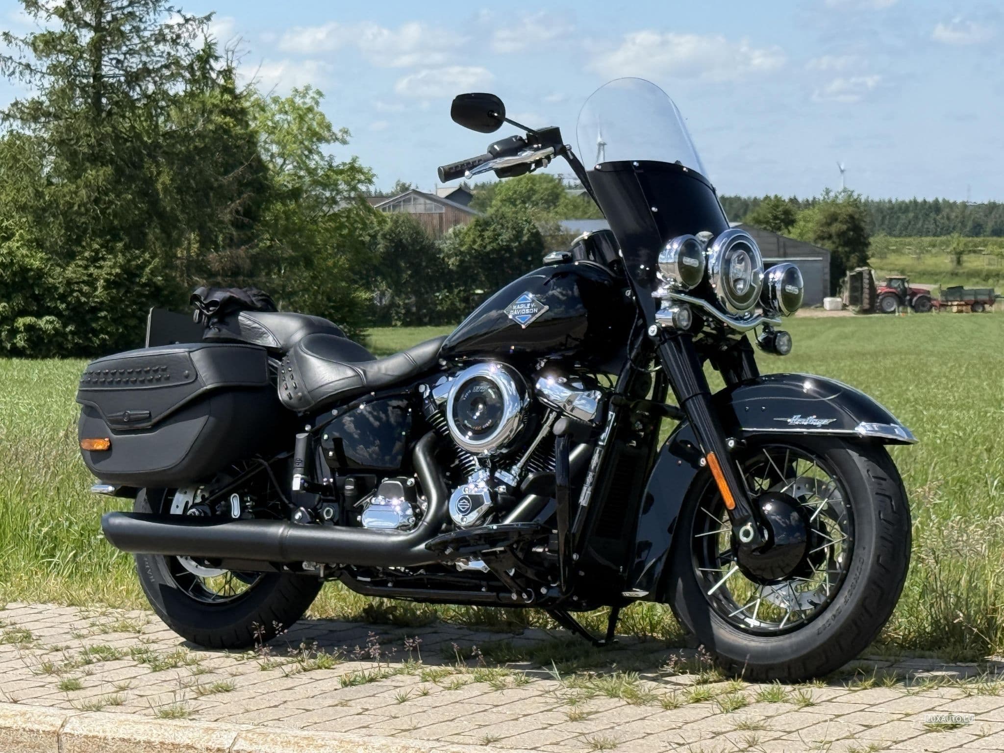 Harley-Davidson Heritage Softail Classic (2025) - Photo 3