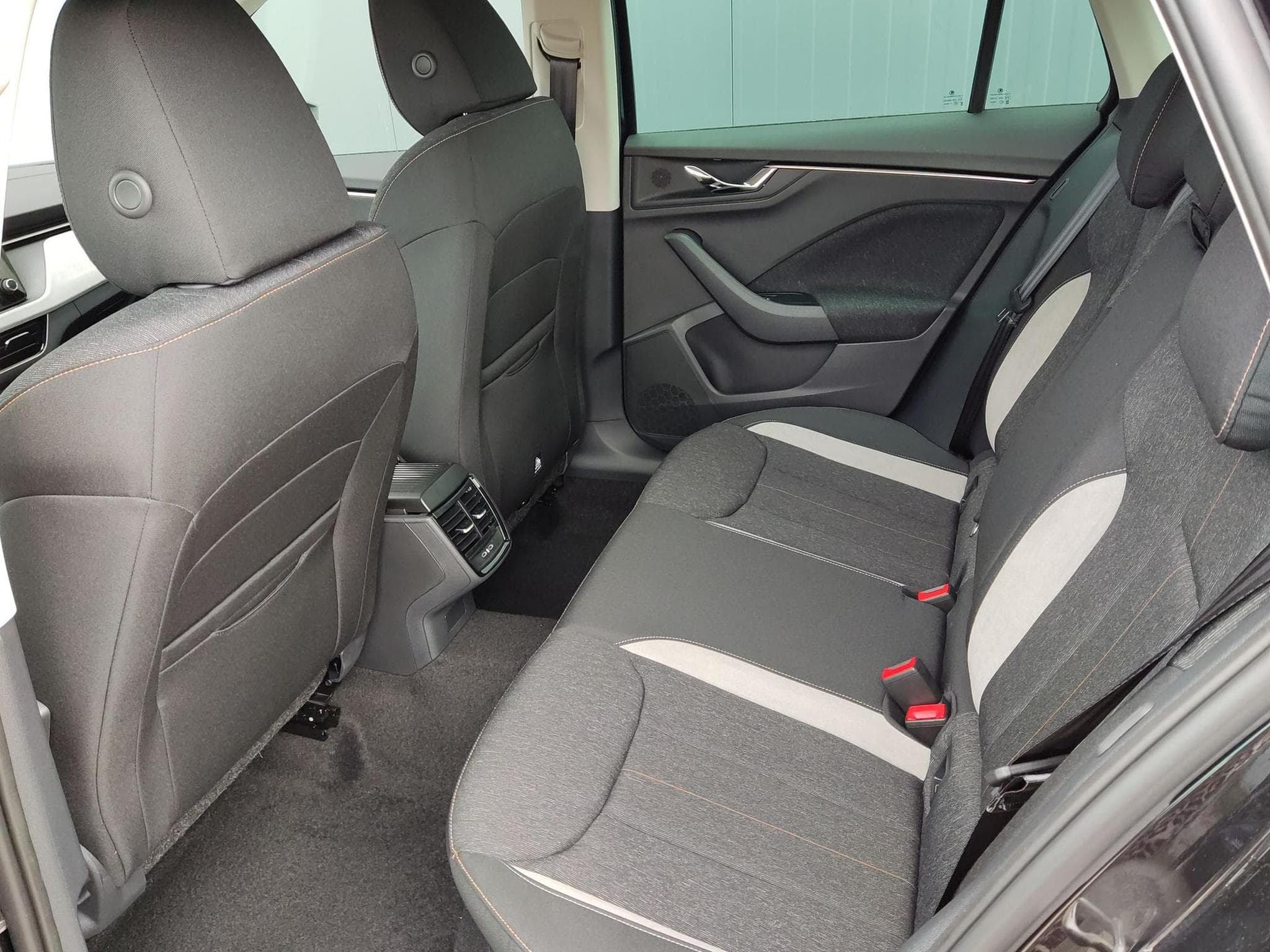 Skoda Kamiq 130 Jahre Premium (2025) - Photo 6