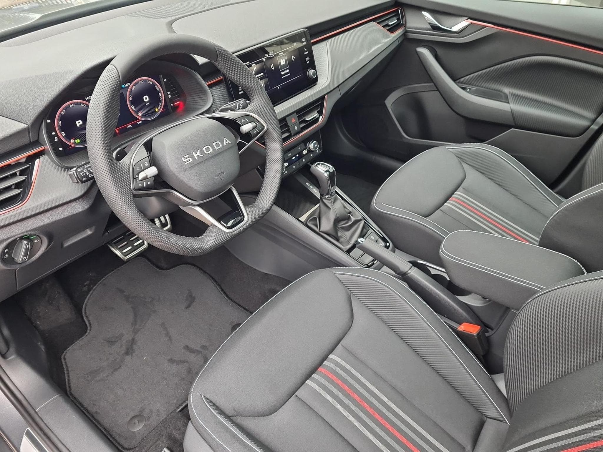 Skoda Kamiq Monte Carlo (2026) - Photo 10